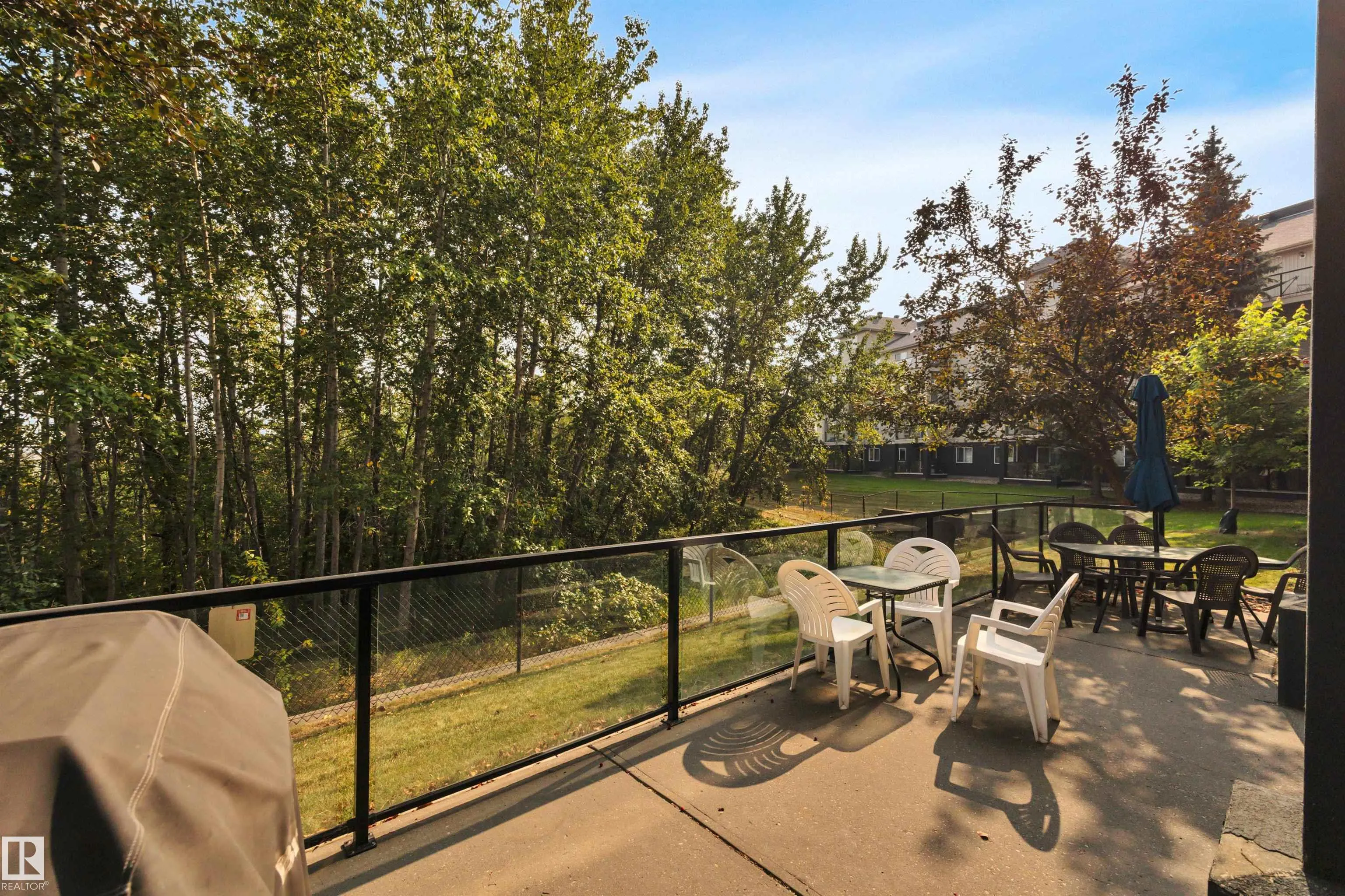 592 HOOKE Road