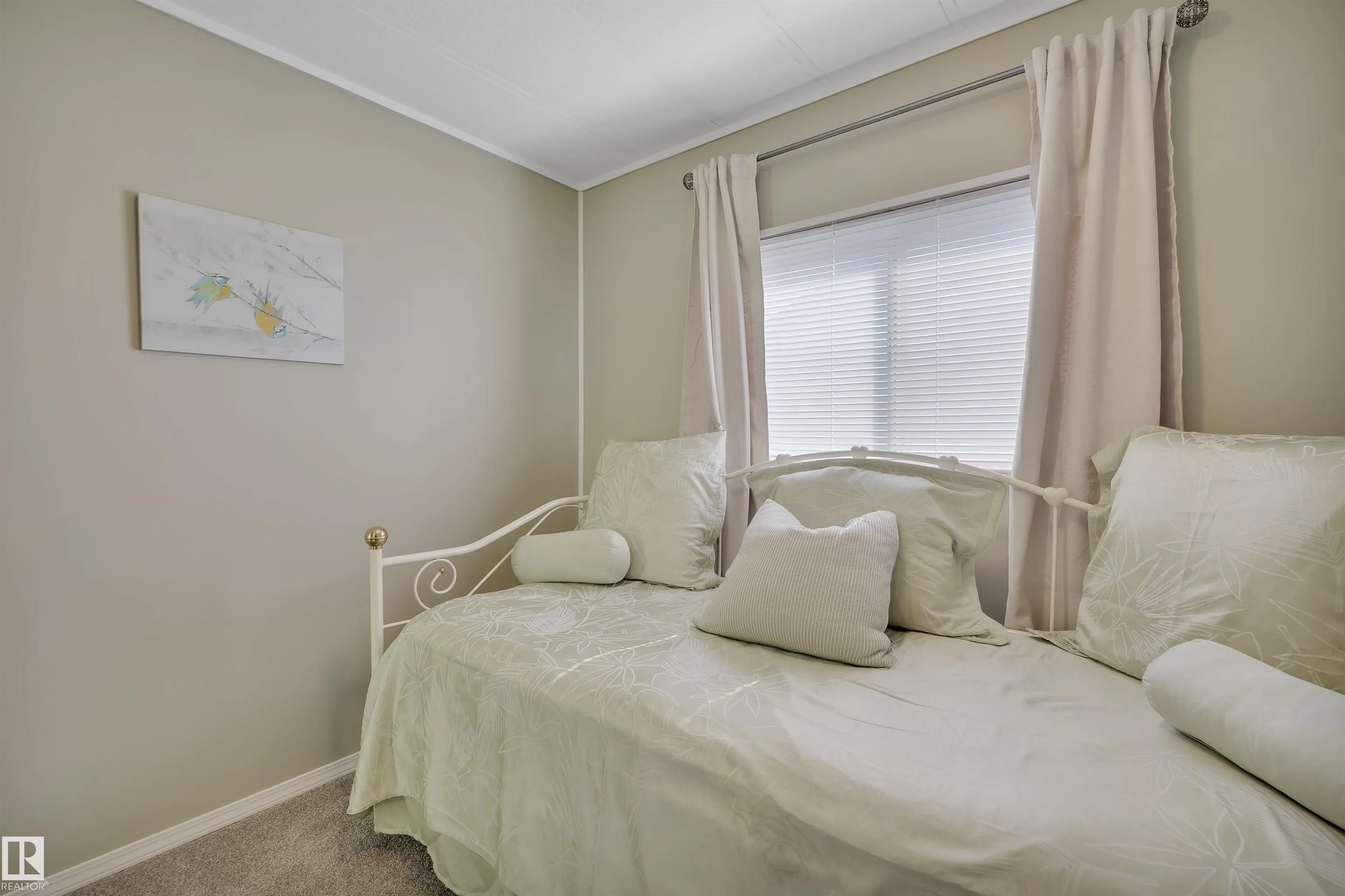 46 Calmar Mobile Home Park