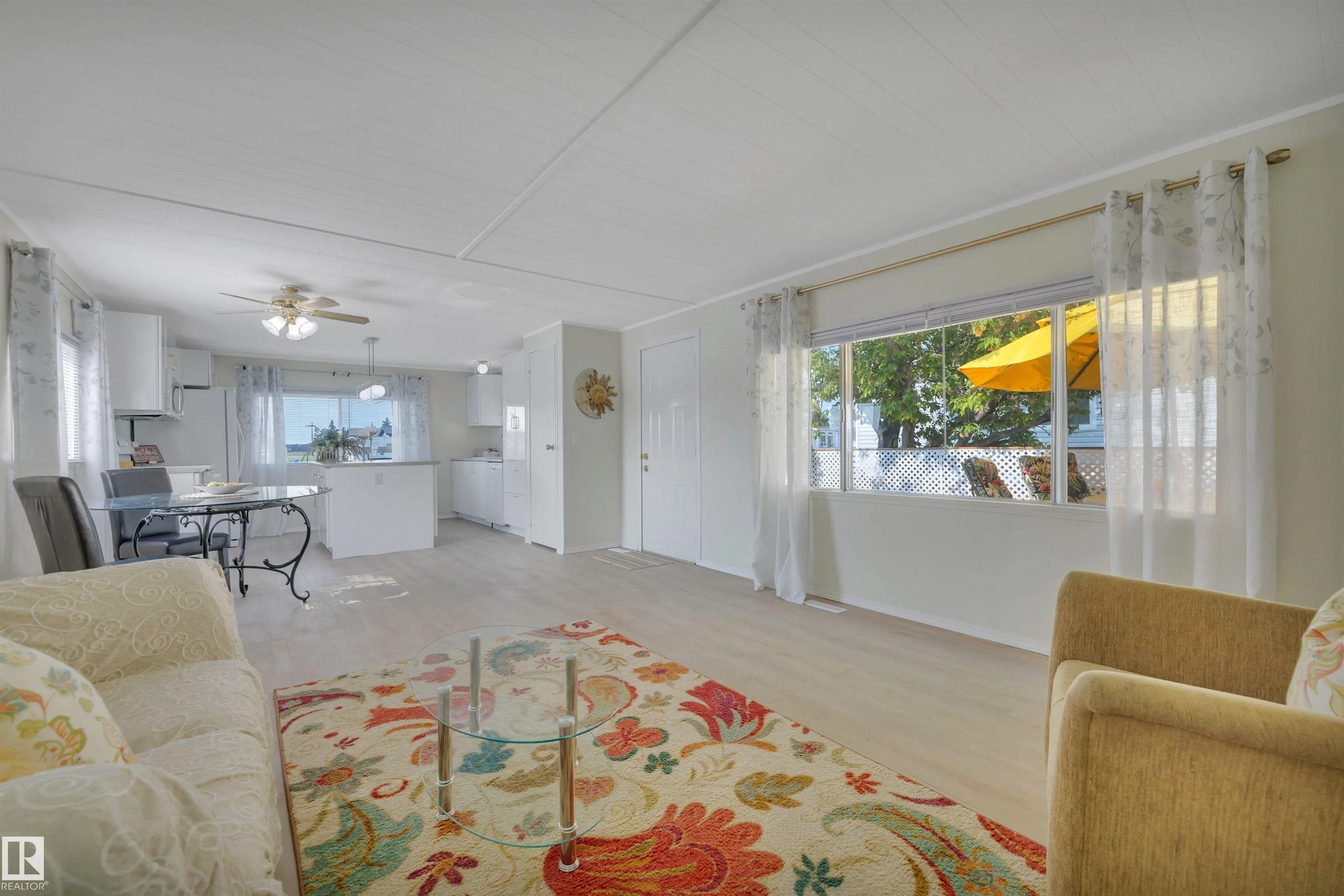 46 Calmar Mobile Home Park