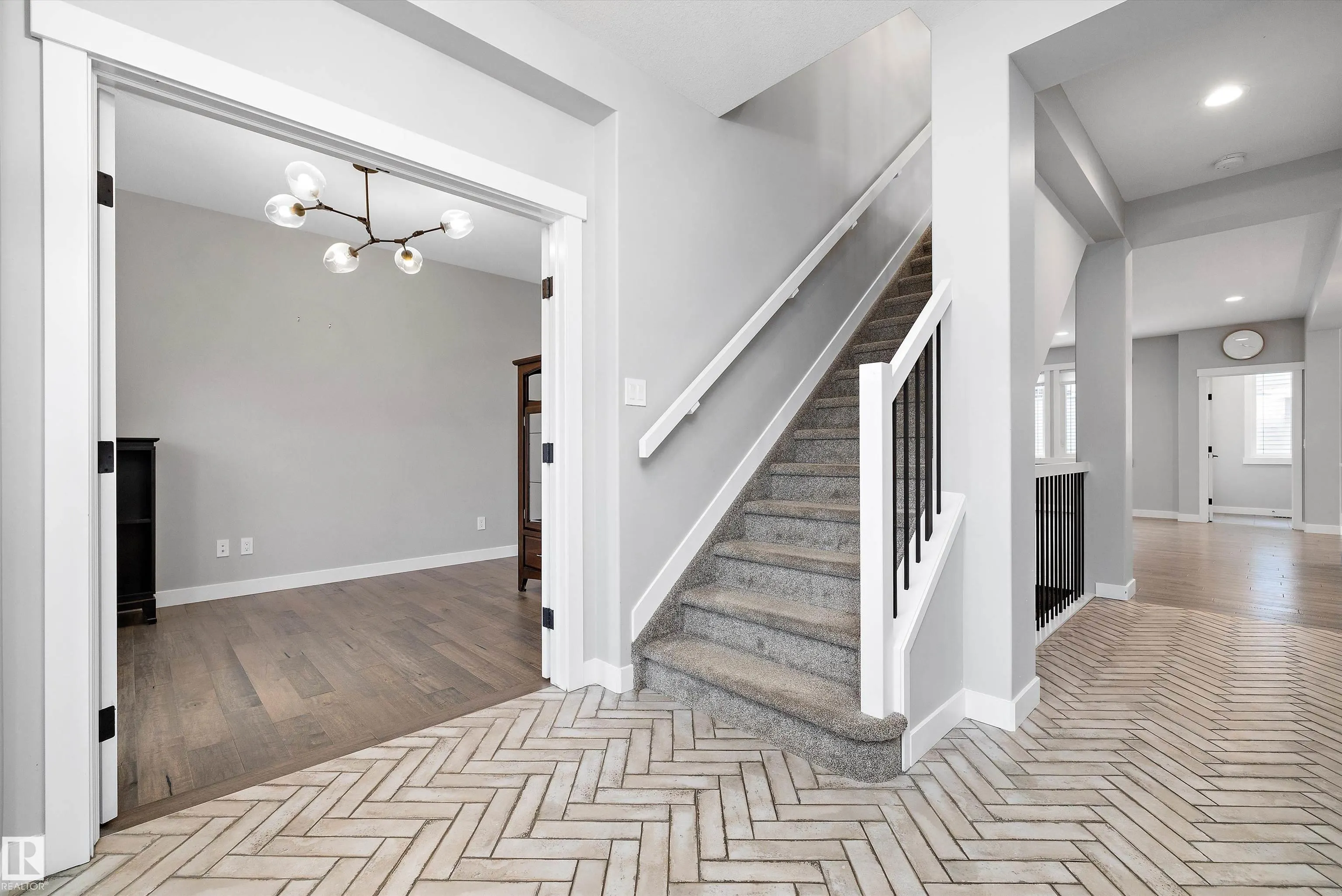 4229 VETERANS Way