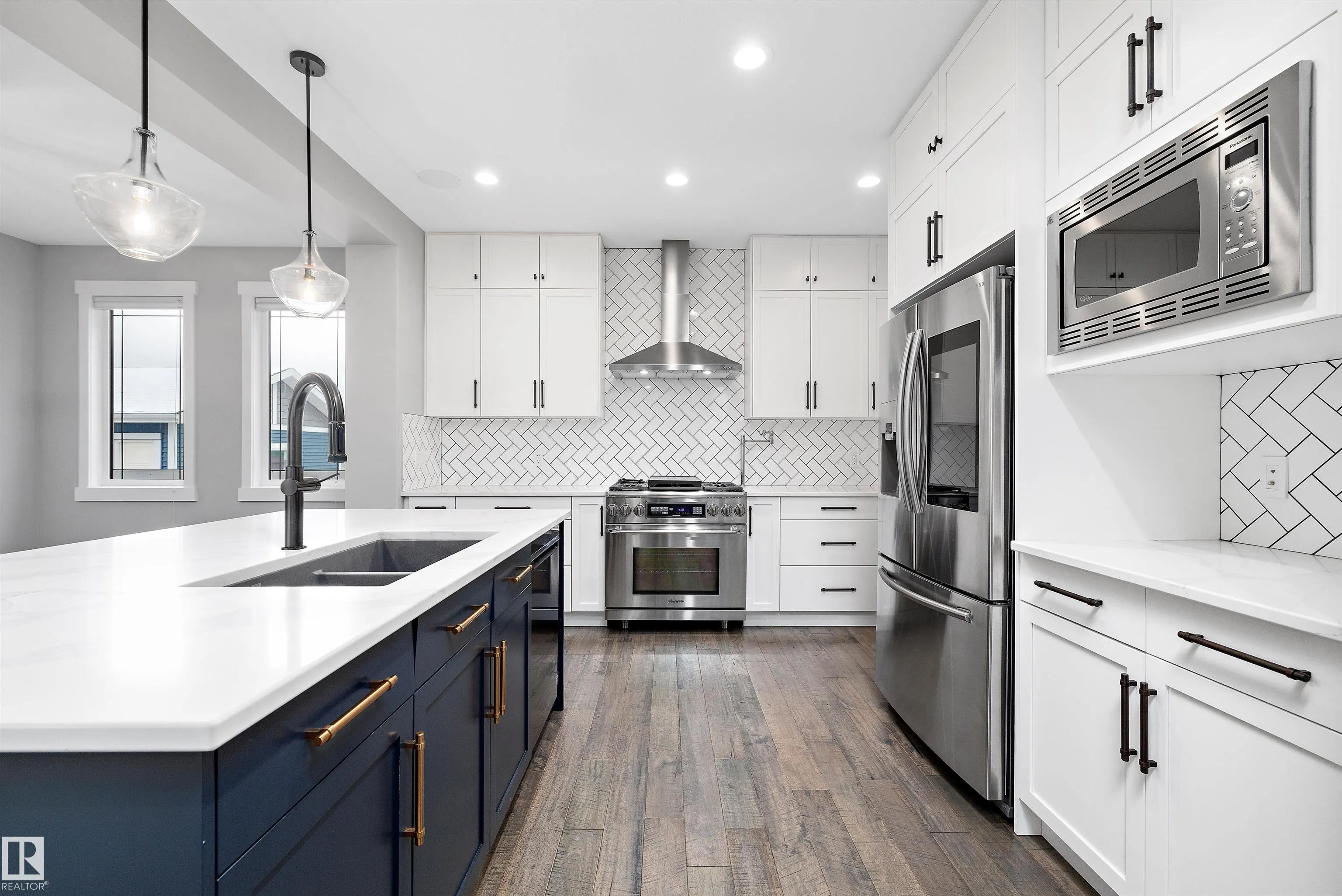 4229 VETERANS Way