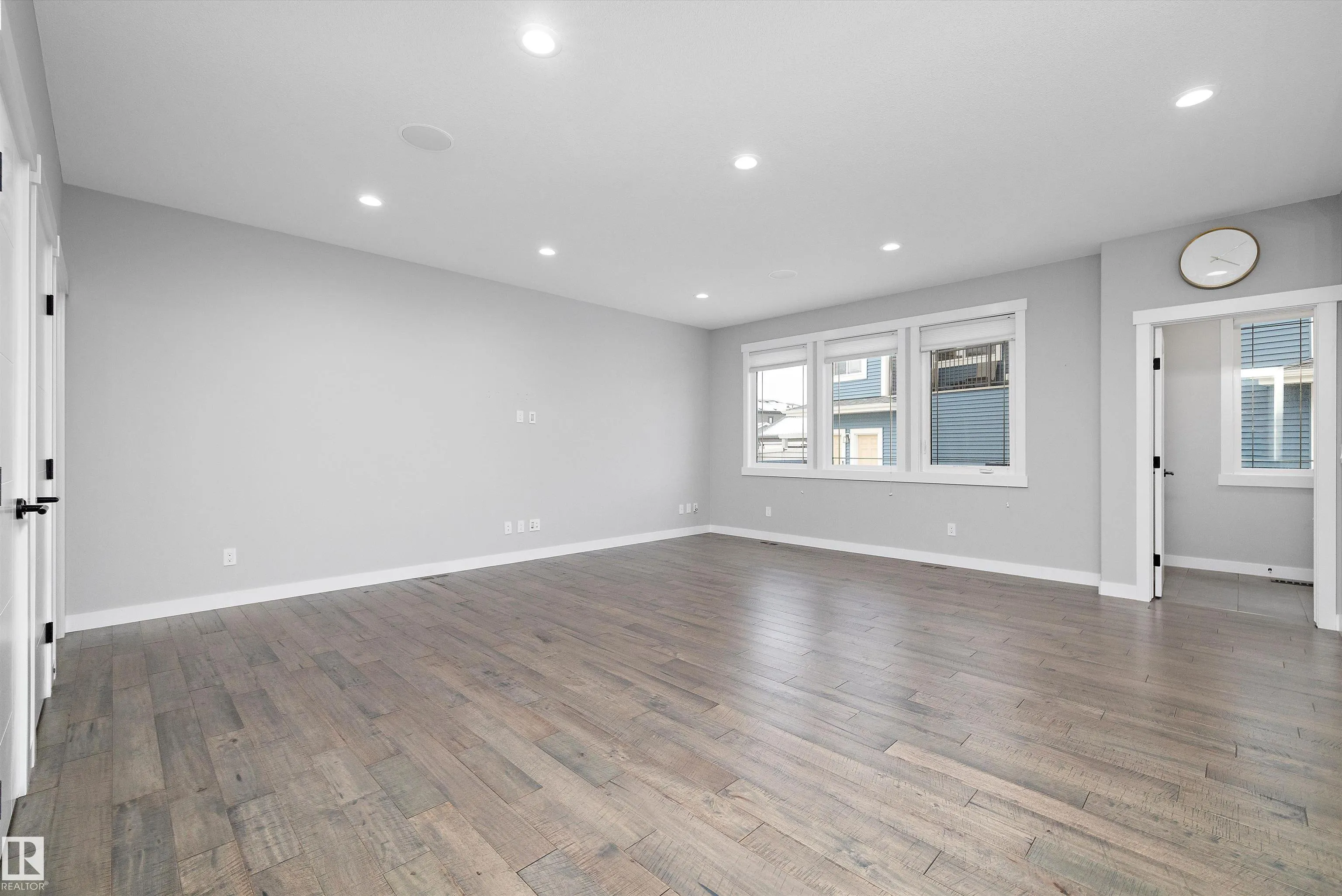 4229 VETERANS Way
