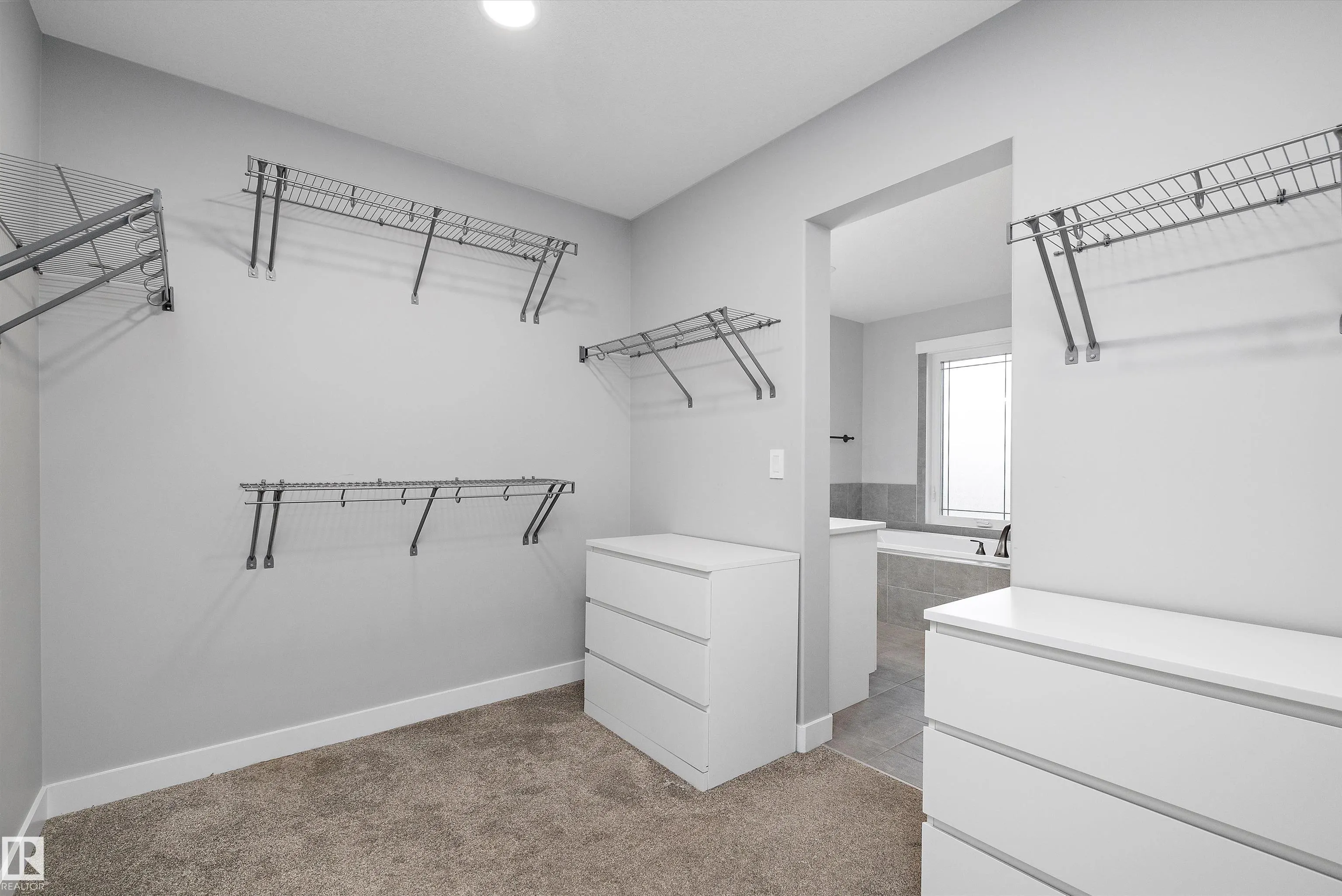 4229 VETERANS Way