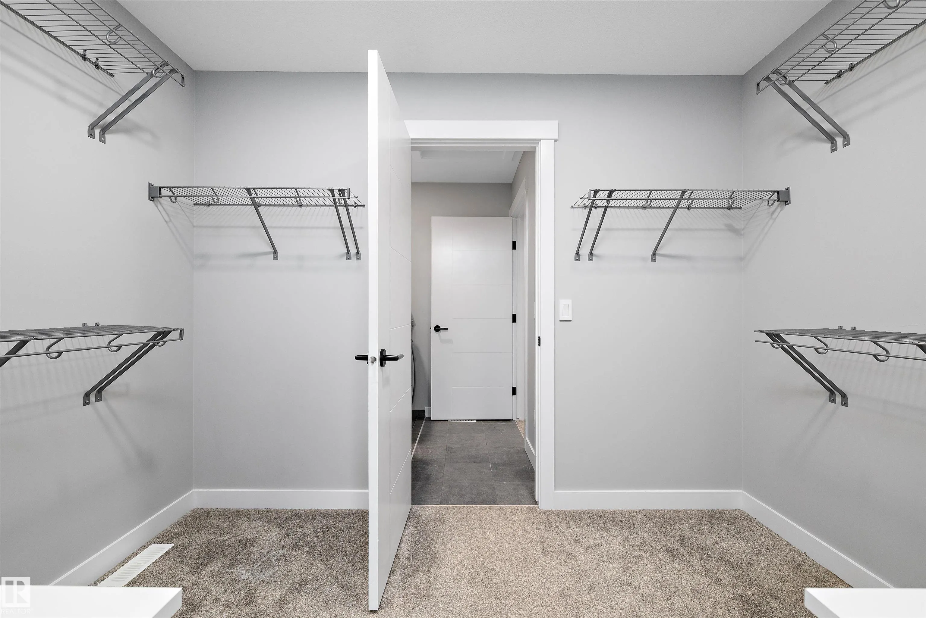 4229 VETERANS Way