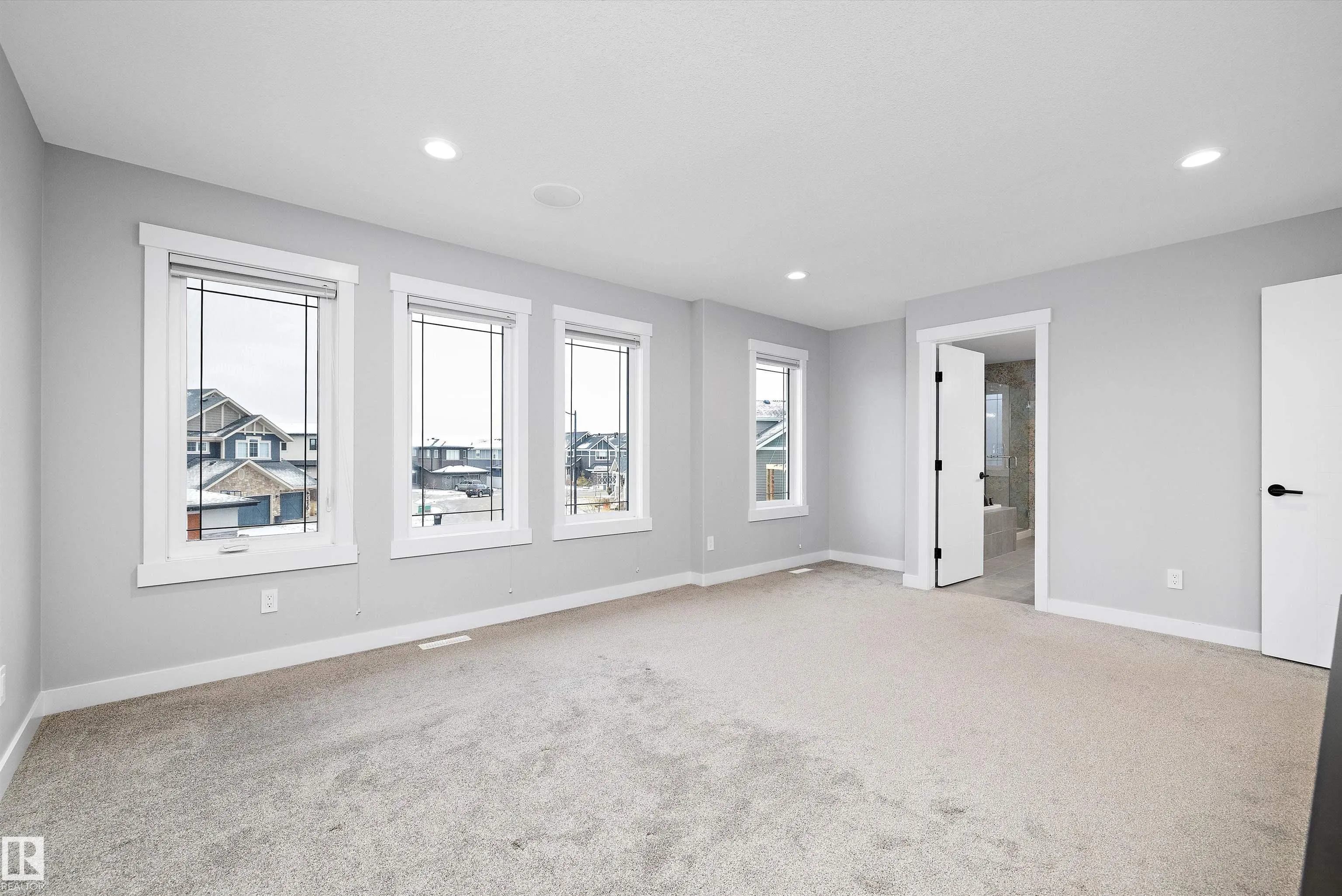 4229 VETERANS Way