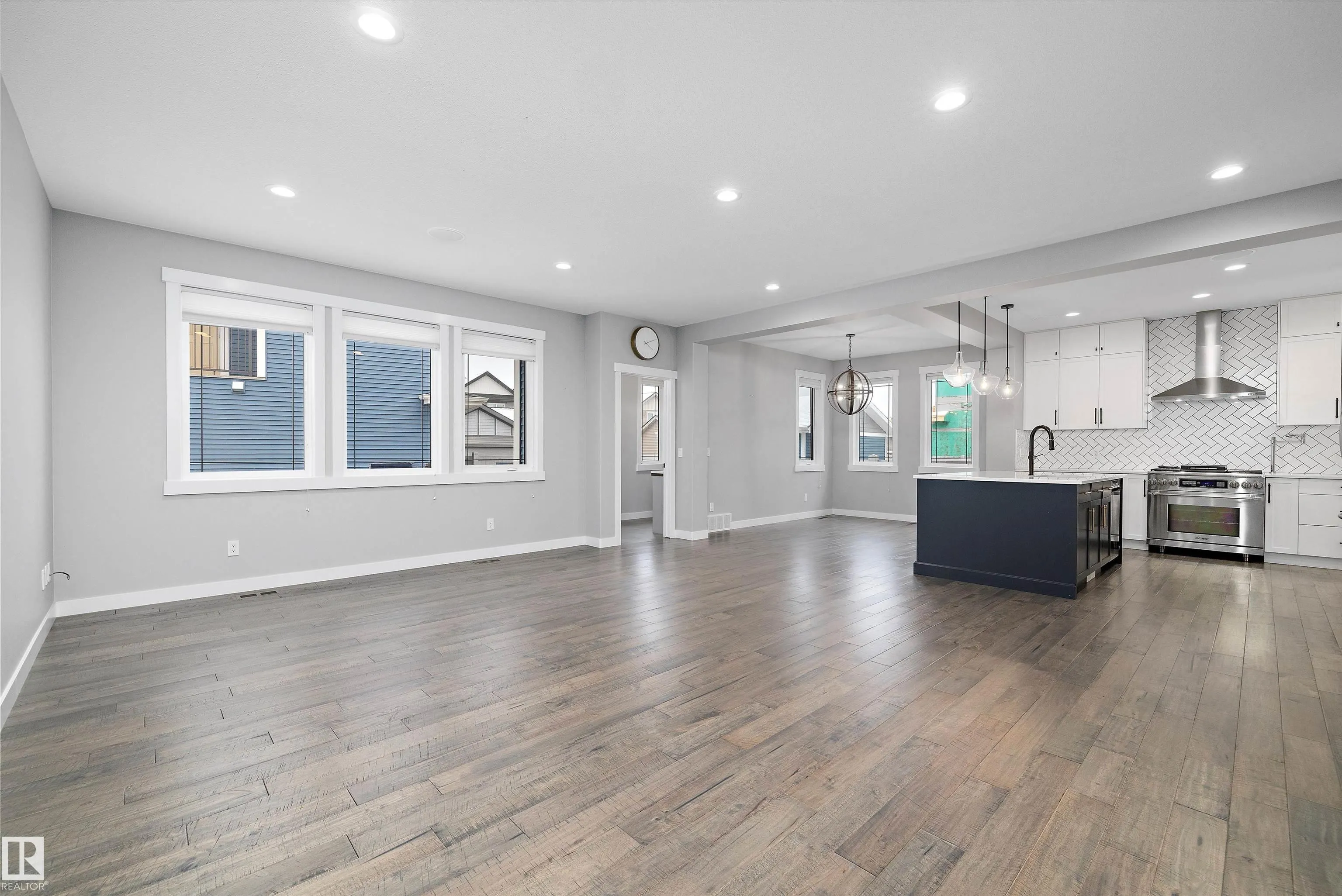 4229 VETERANS Way