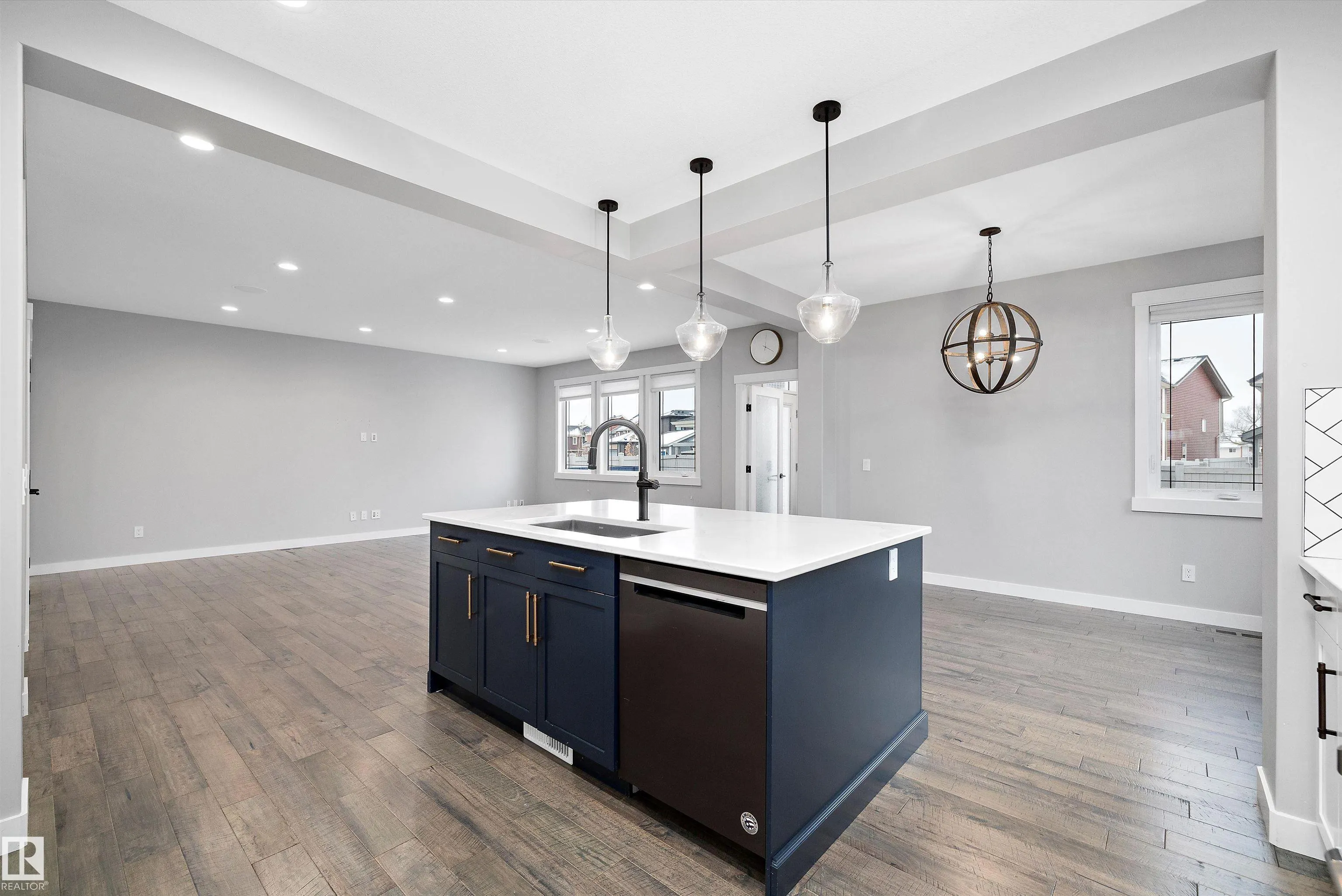 4229 VETERANS Way