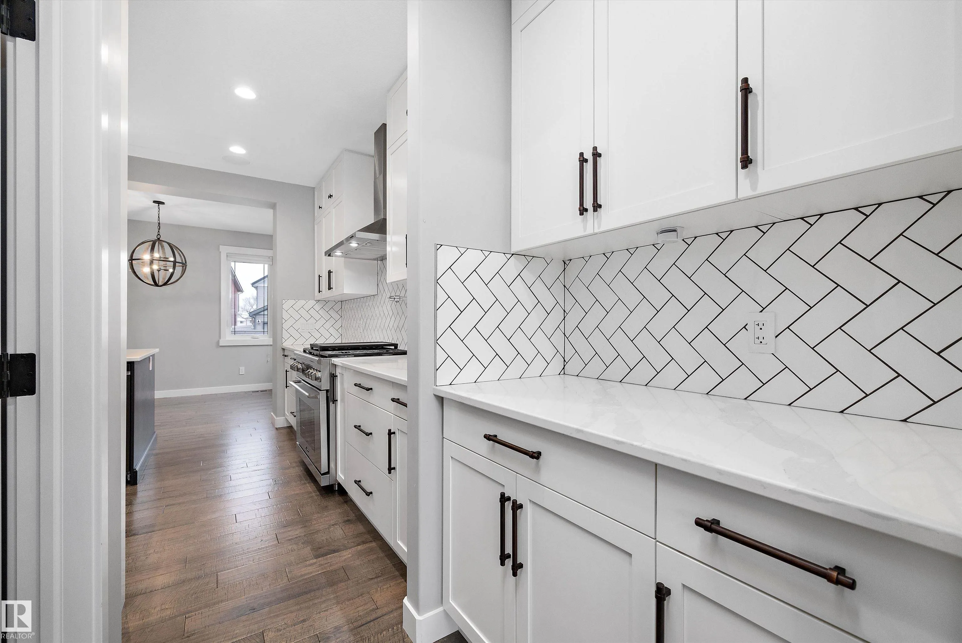 4229 VETERANS Way
