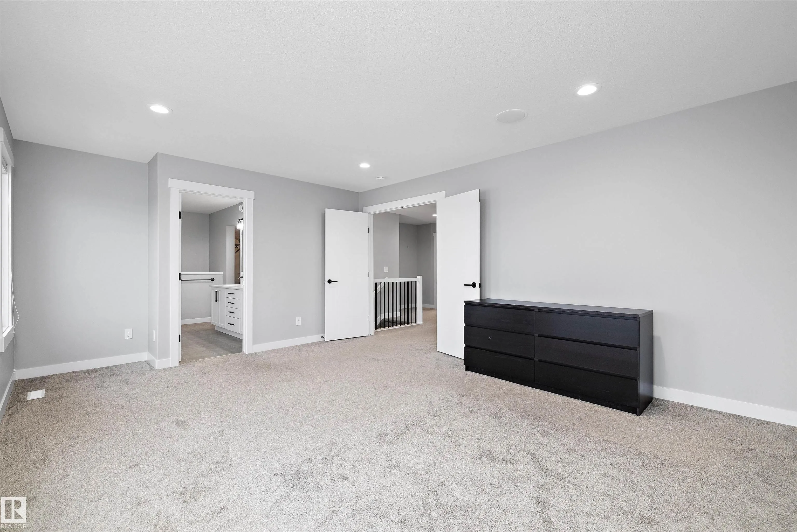 4229 VETERANS Way