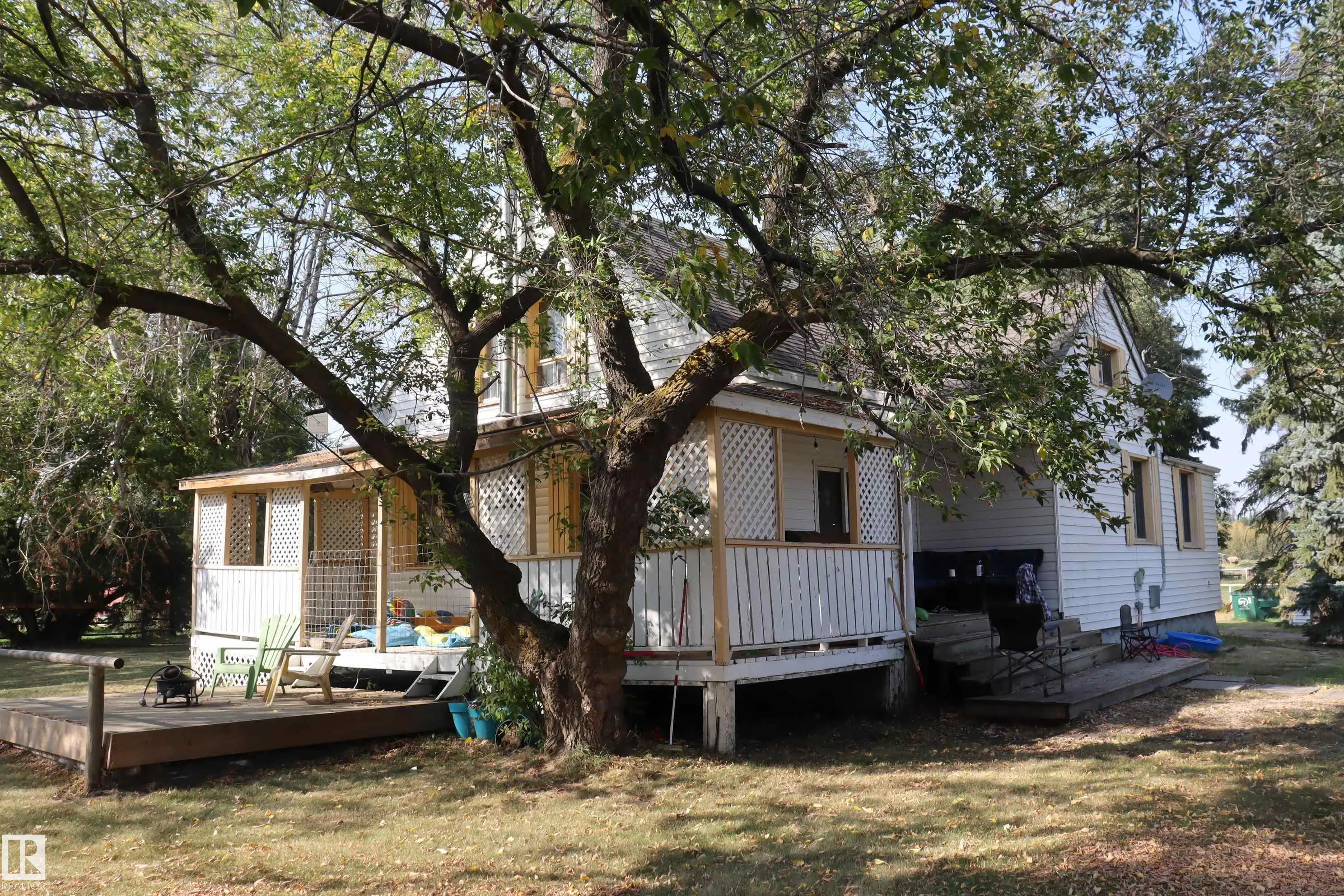 243066 Twp. Rd. 464
