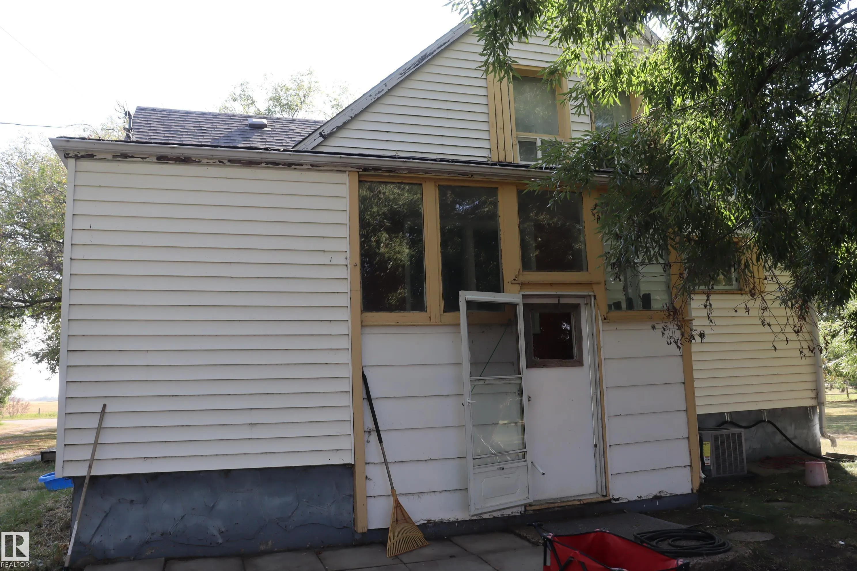 243066 Twp. Rd. 464