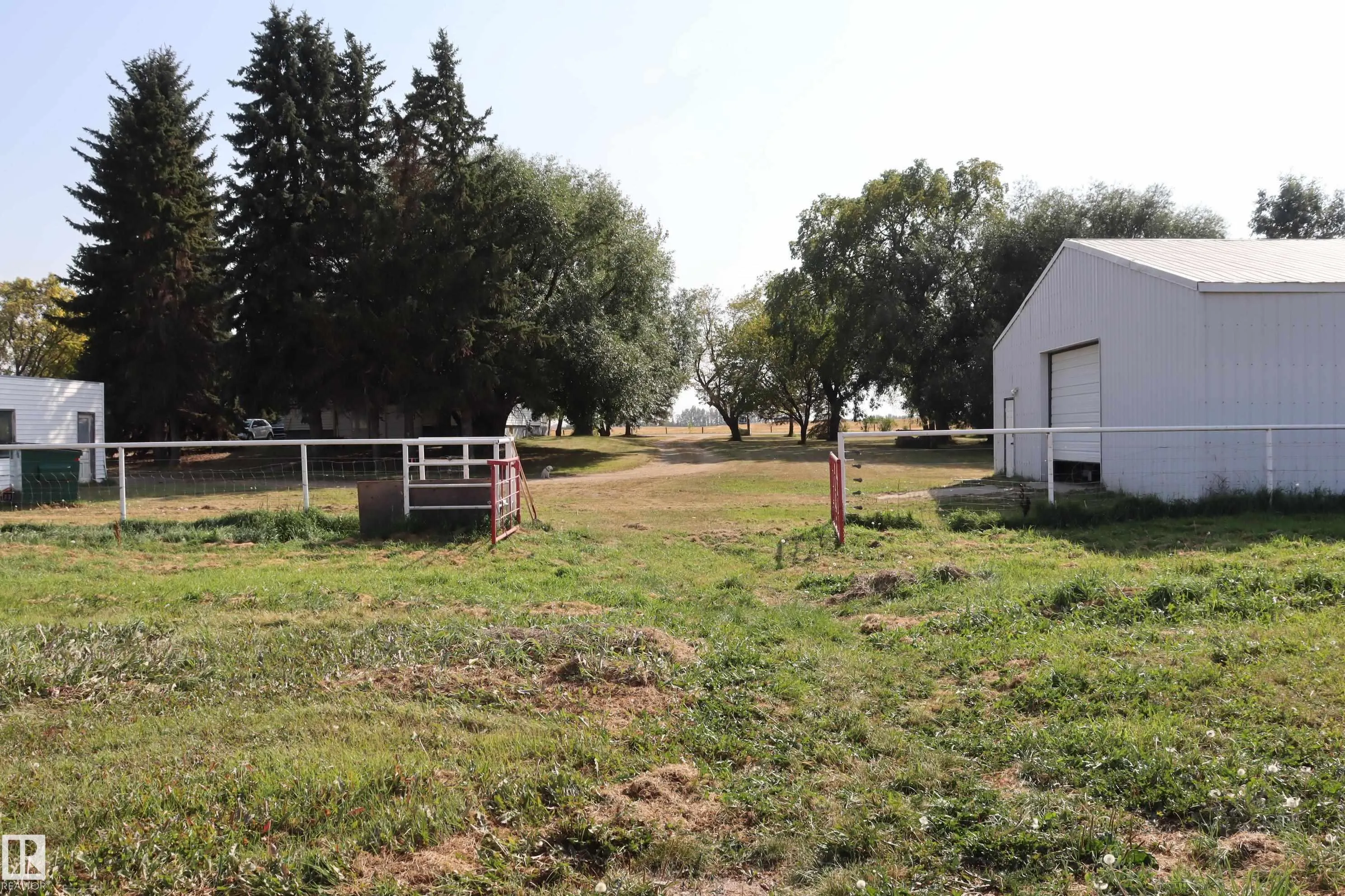 243066 Twp. Rd. 464