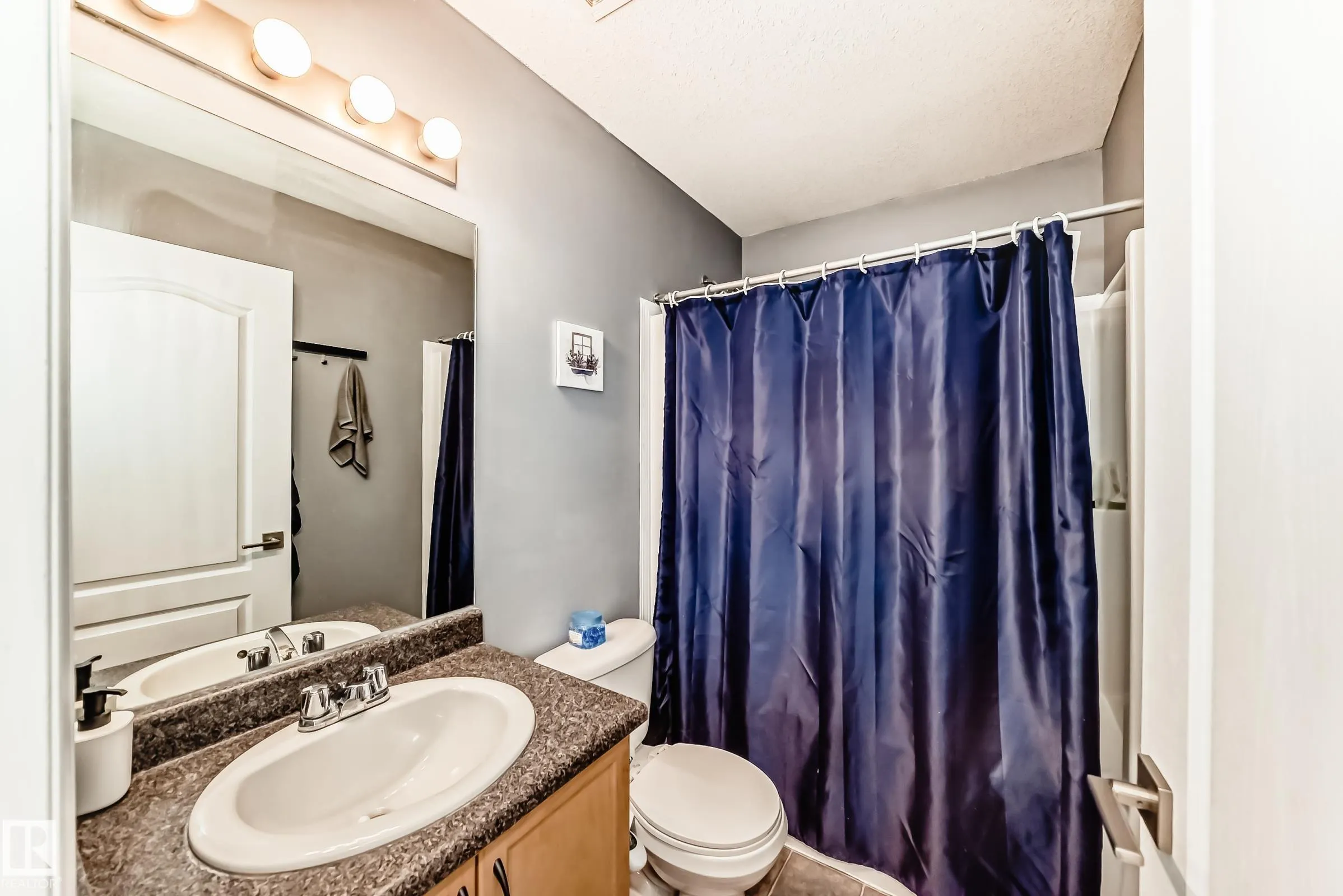 56 BONIN Crescent