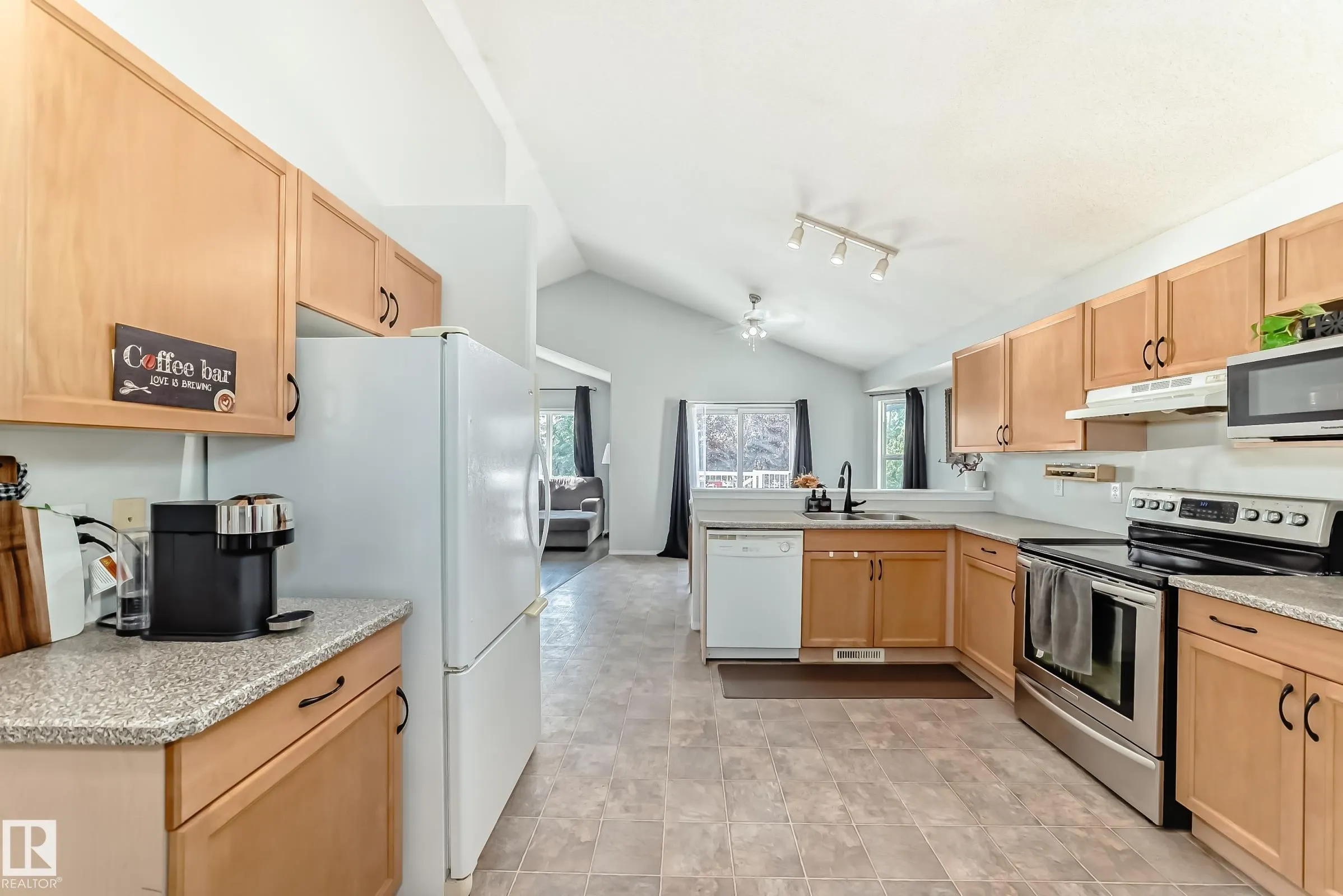 56 BONIN Crescent