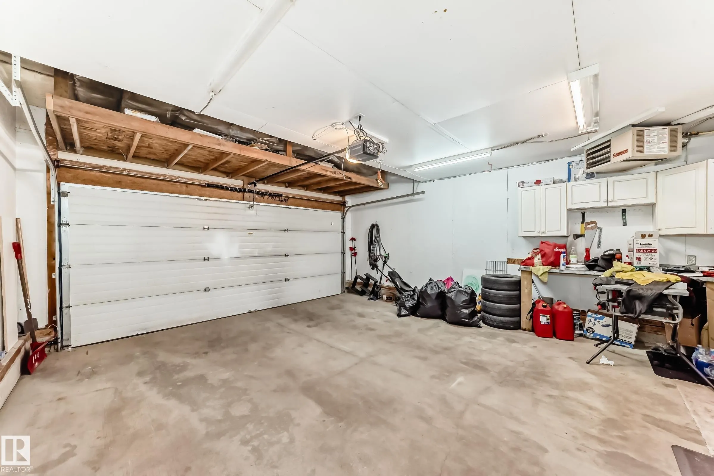 56 BONIN Crescent