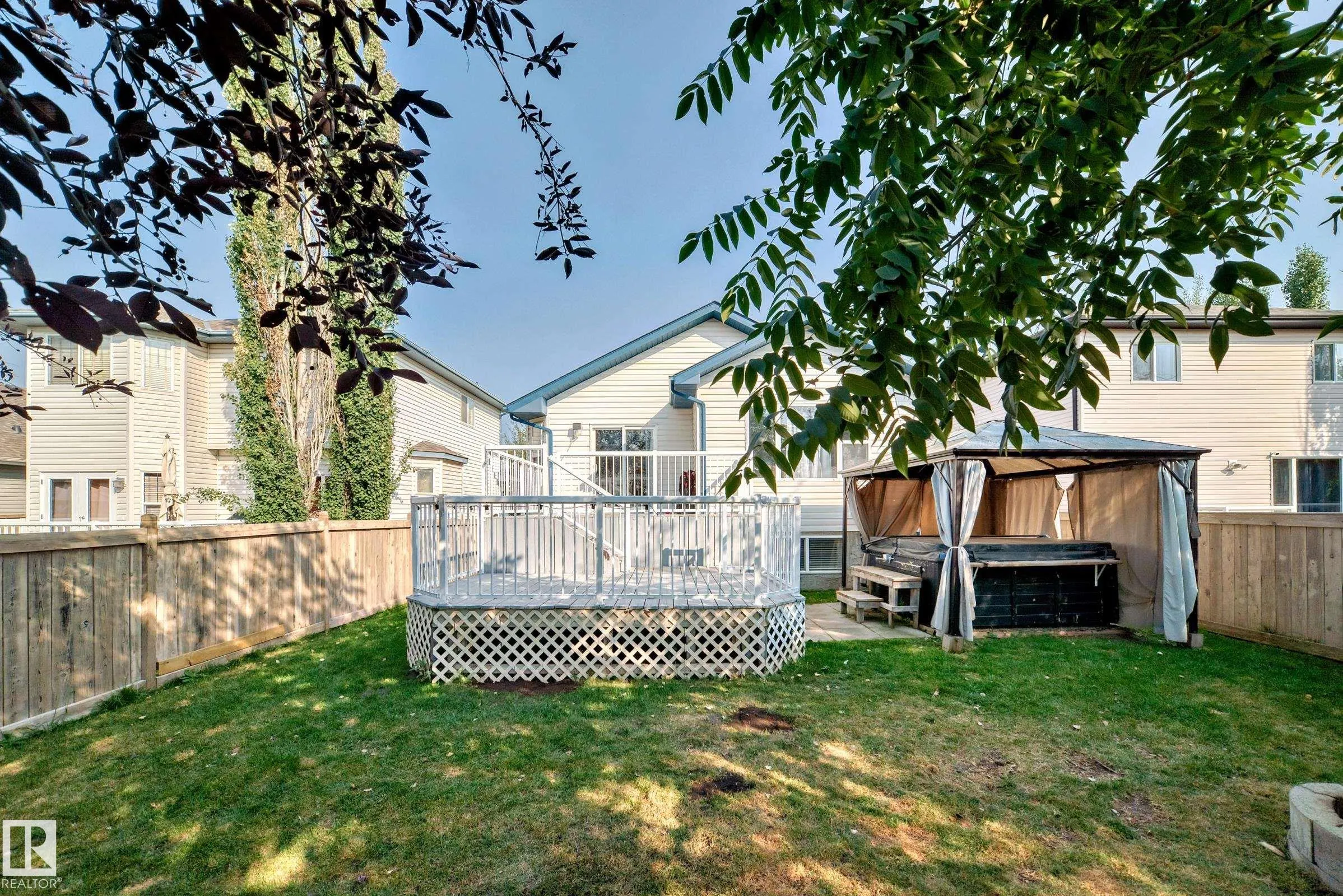 56 BONIN Crescent