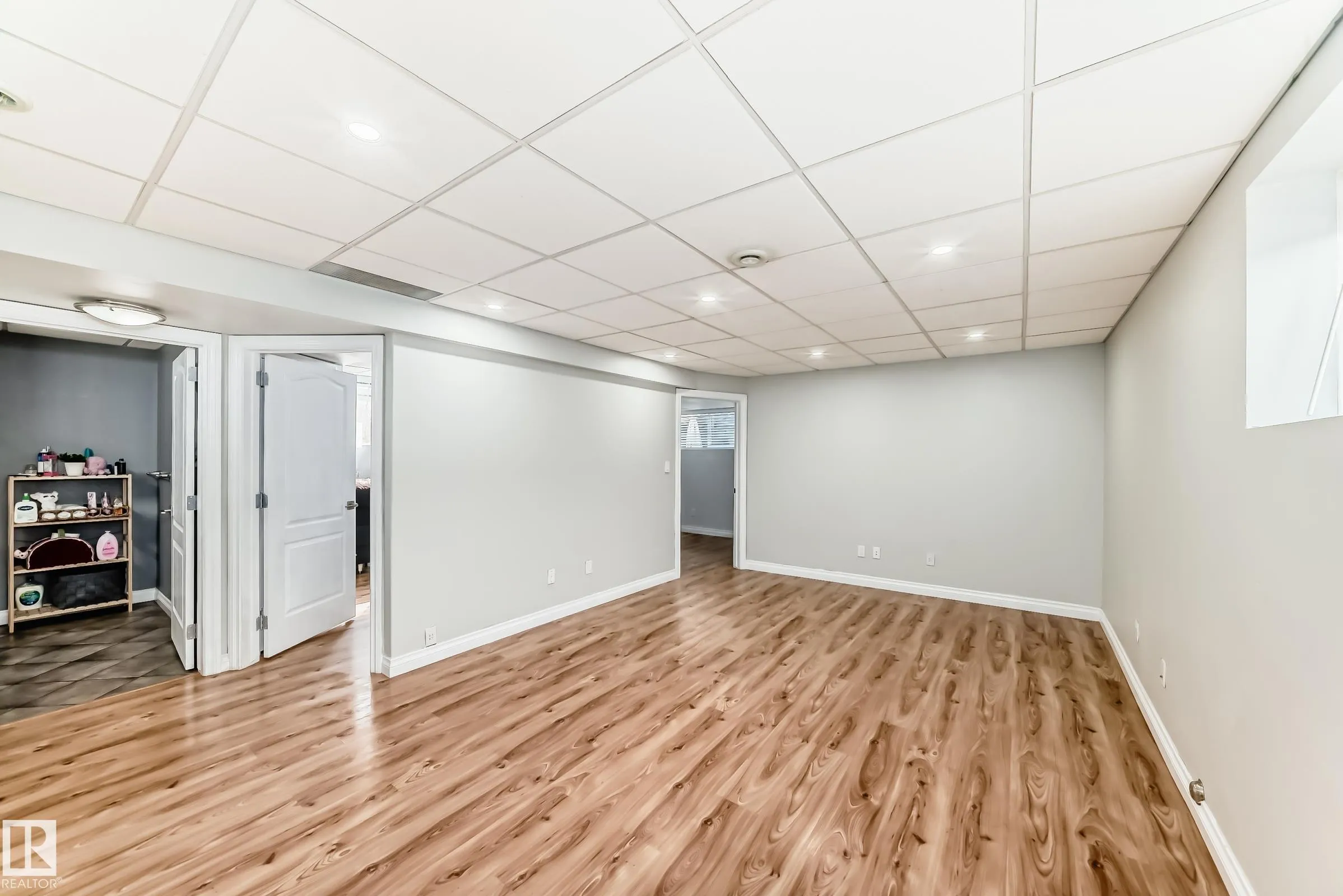 56 BONIN Crescent