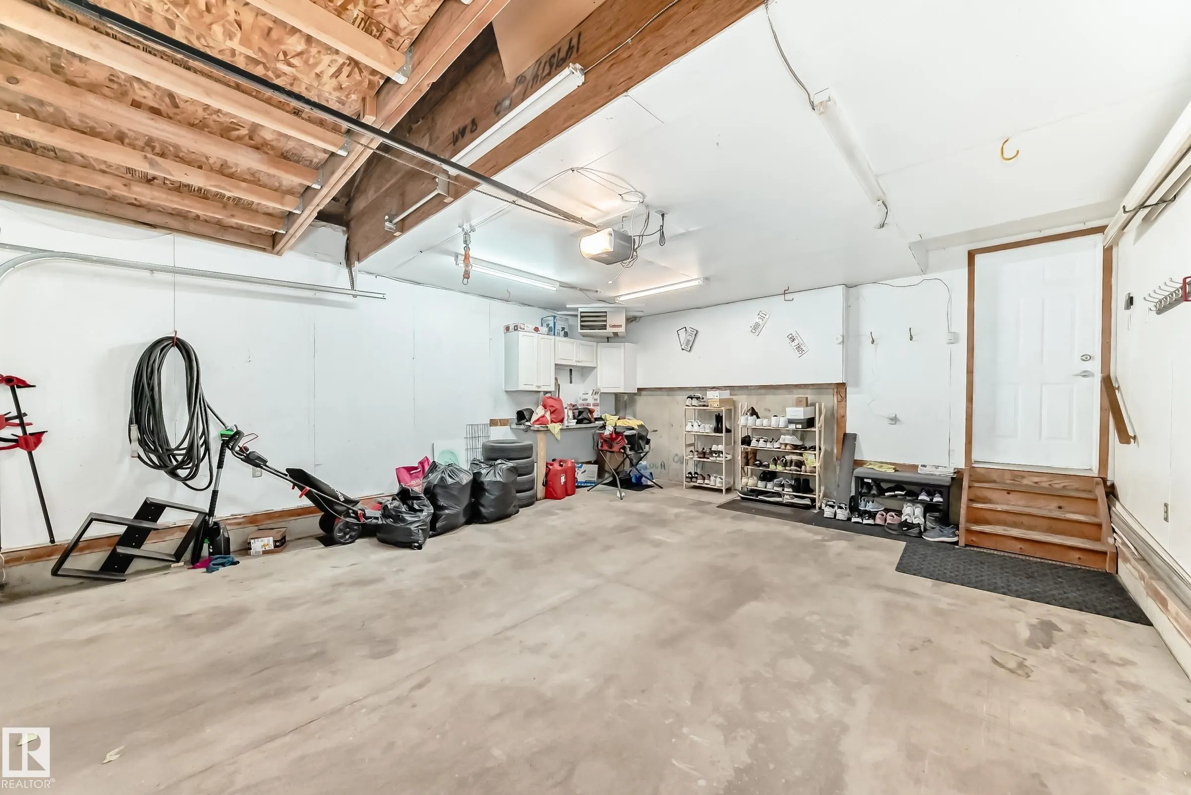 56 BONIN Crescent