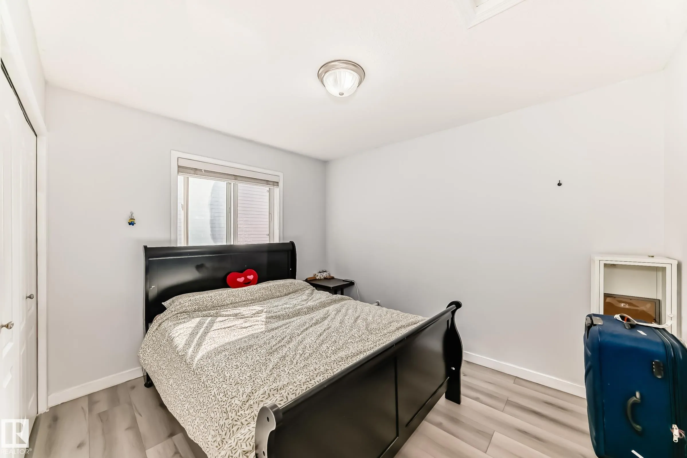 56 BONIN Crescent