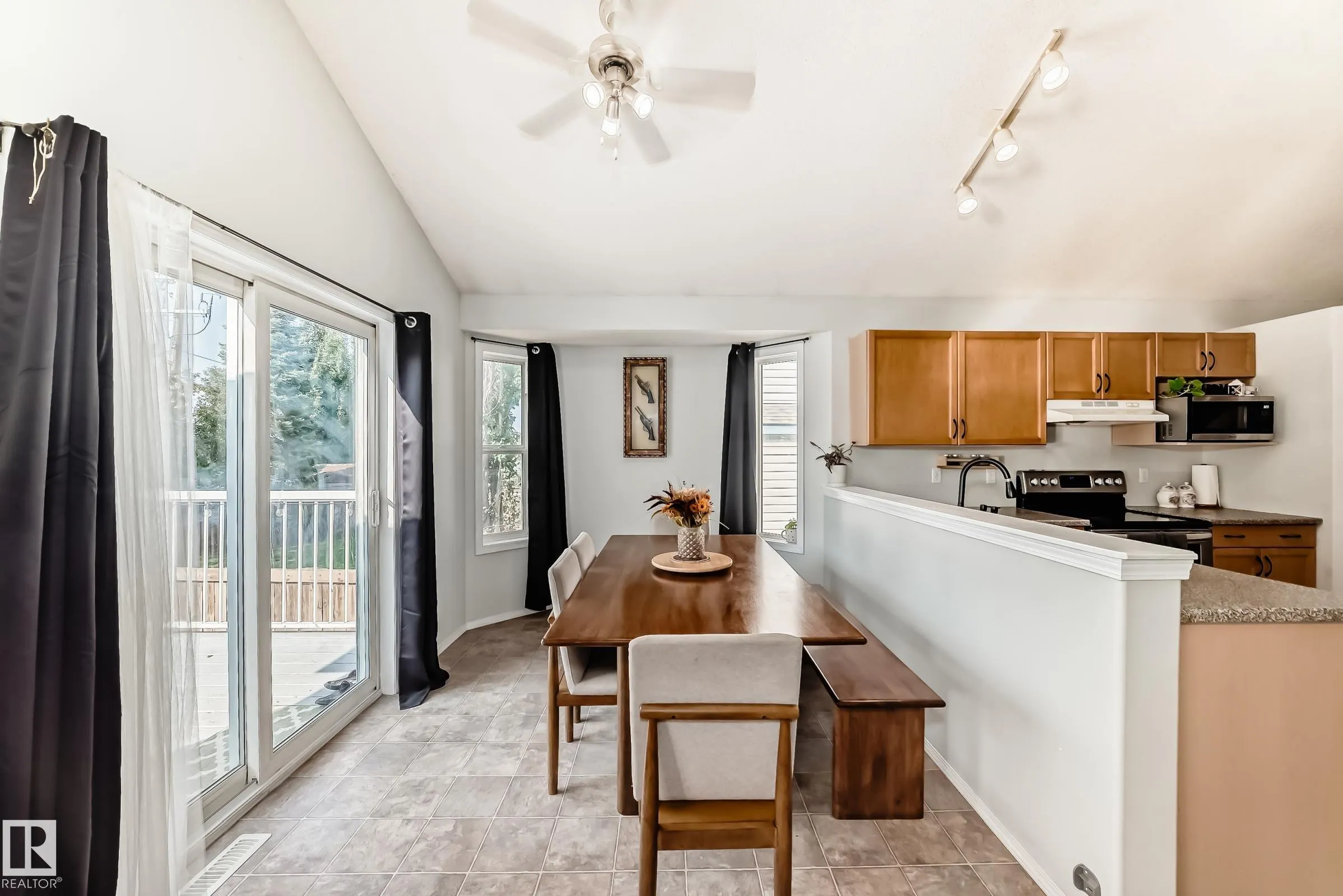 56 BONIN Crescent