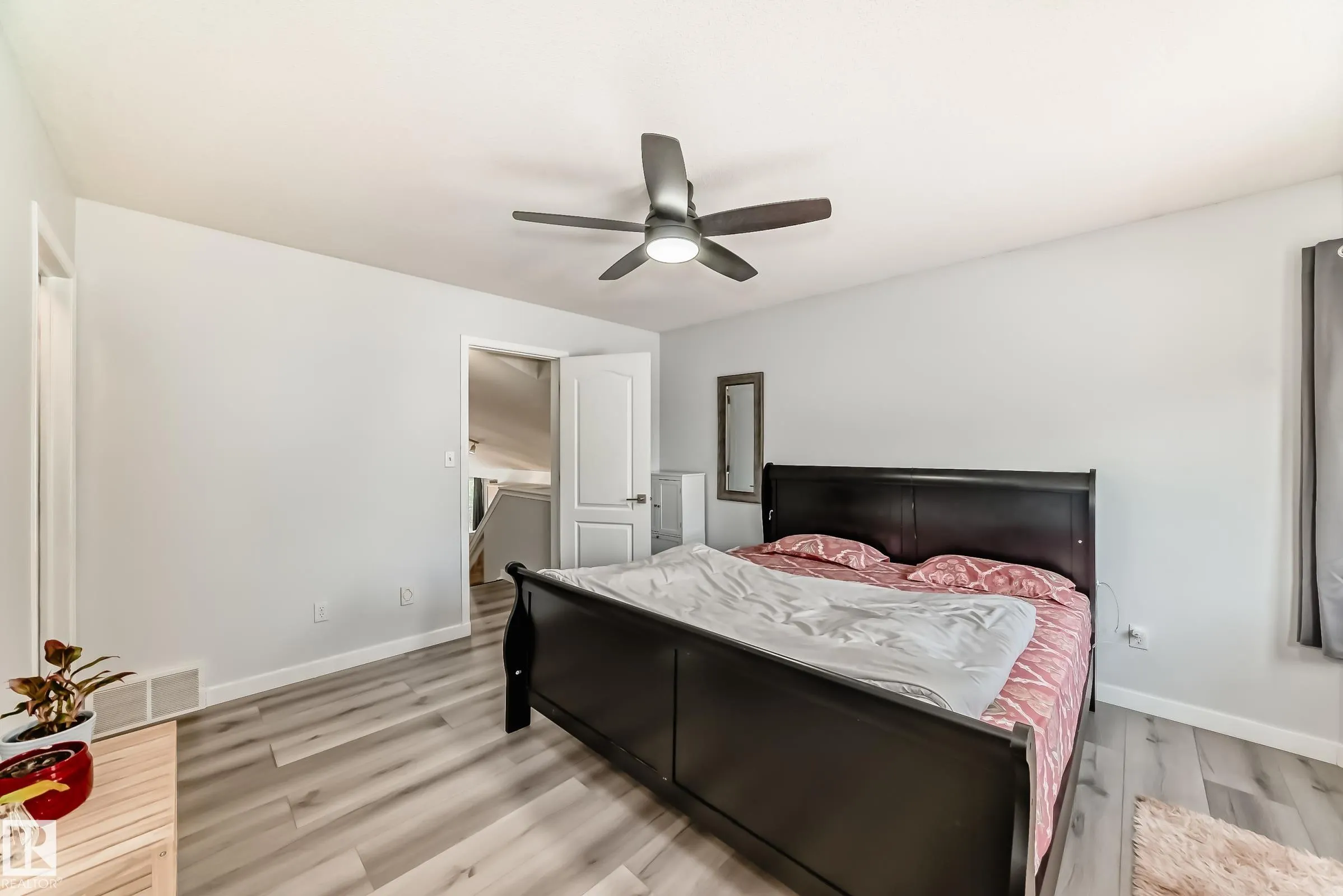 56 BONIN Crescent