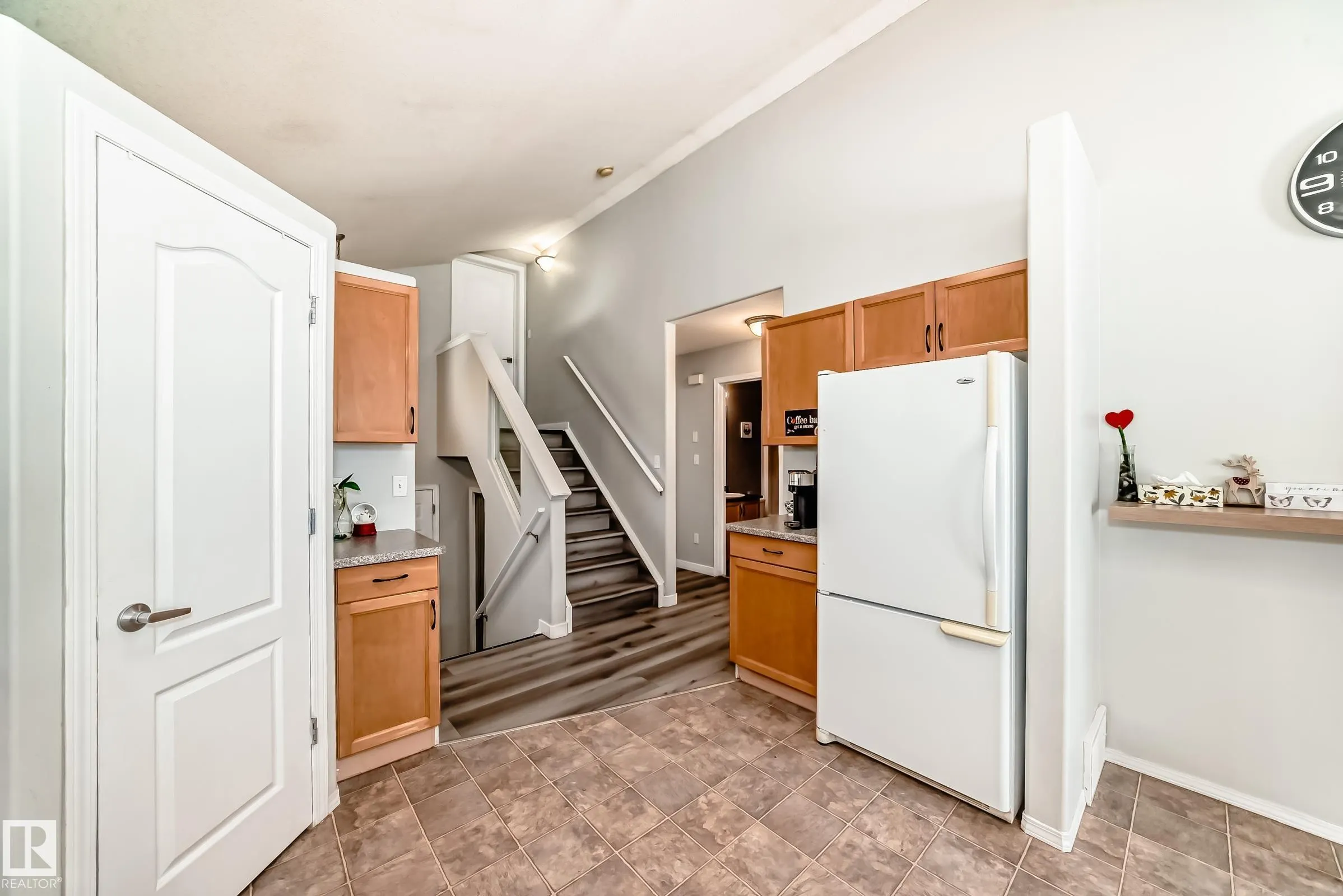 56 BONIN Crescent