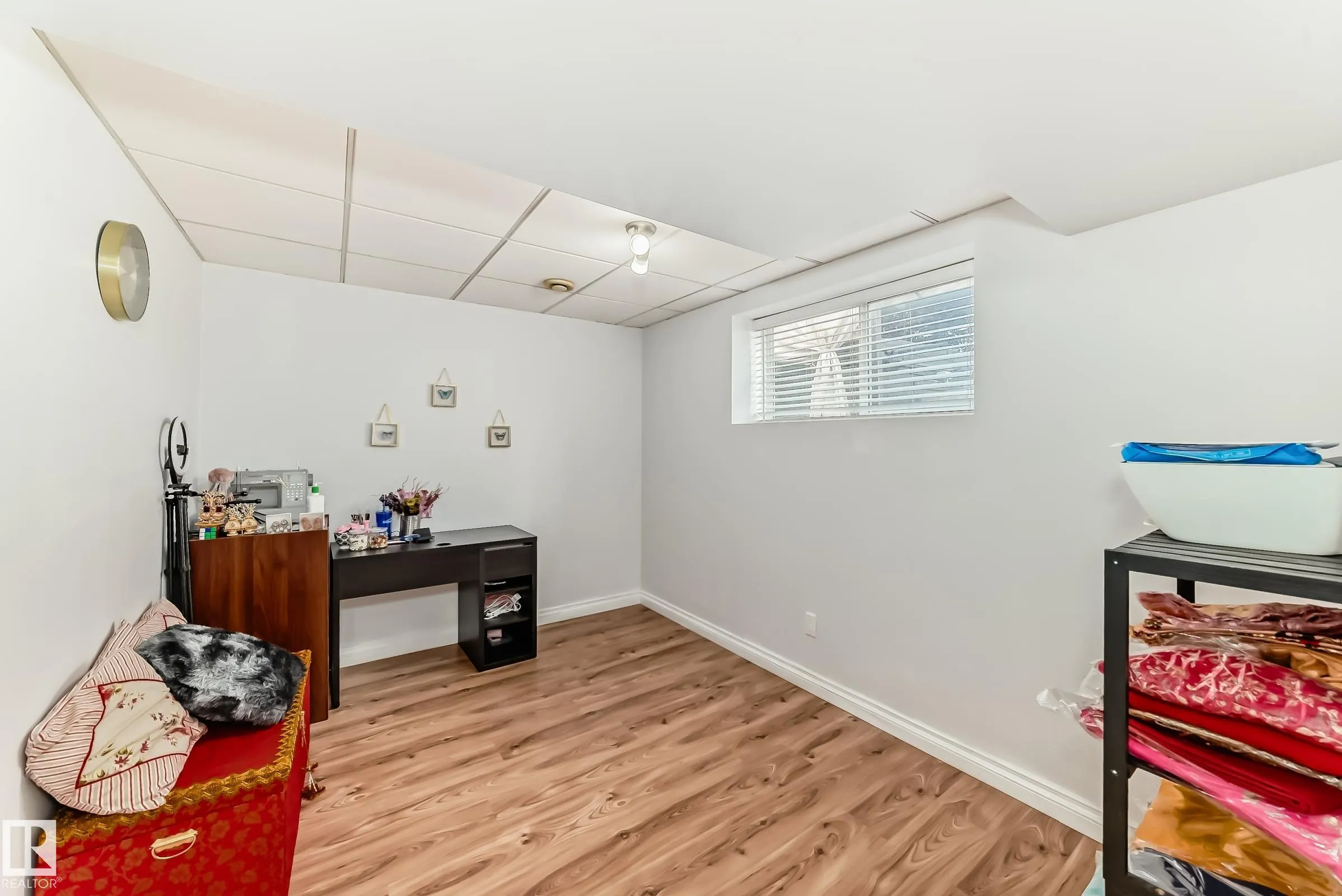 56 BONIN Crescent