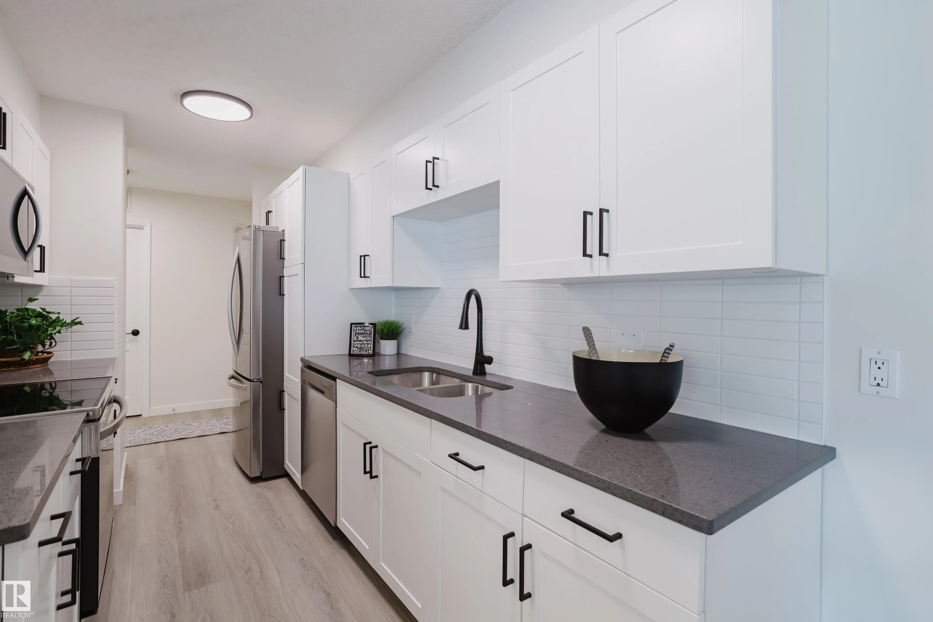 10130 114 Street