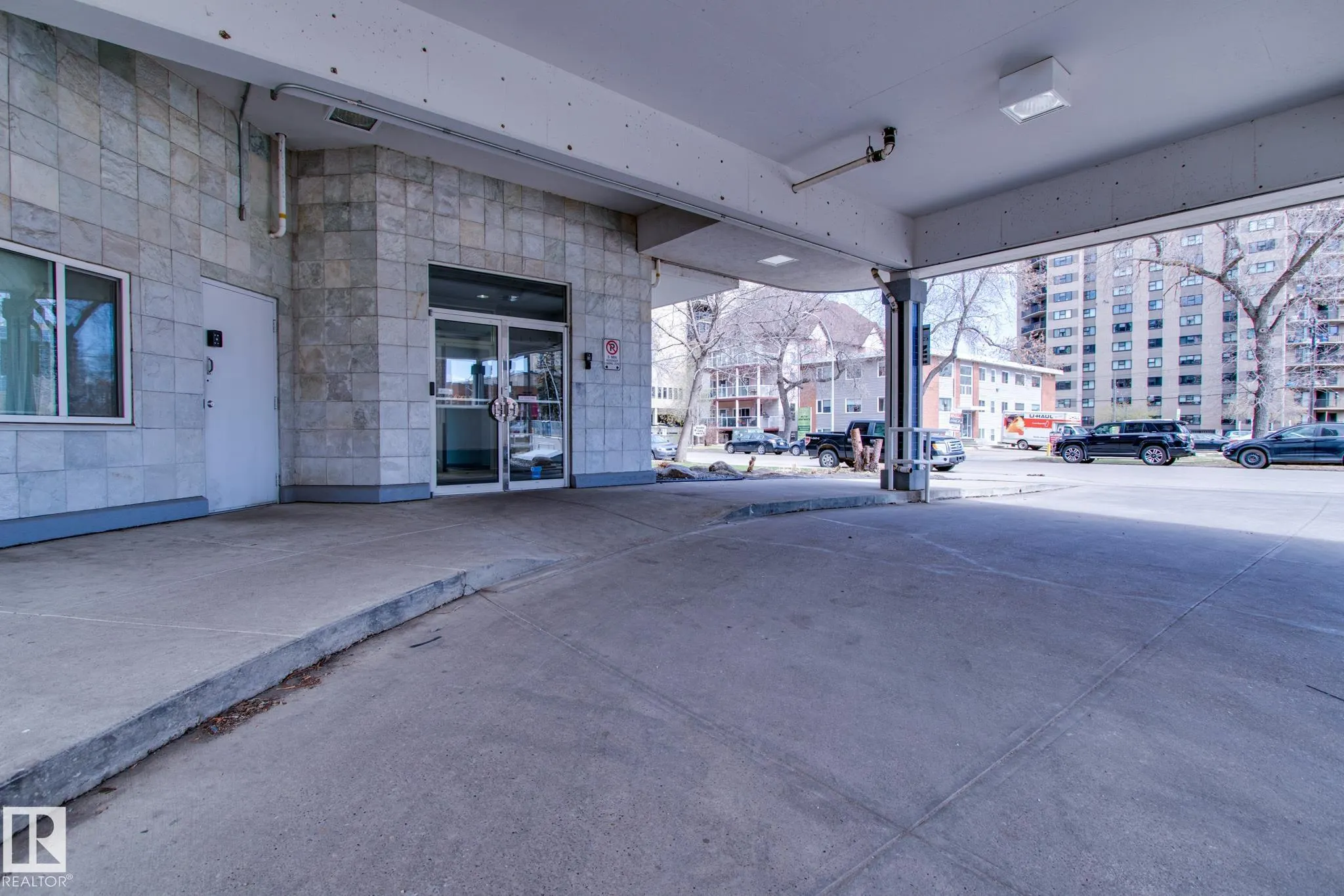 10130 114 Street