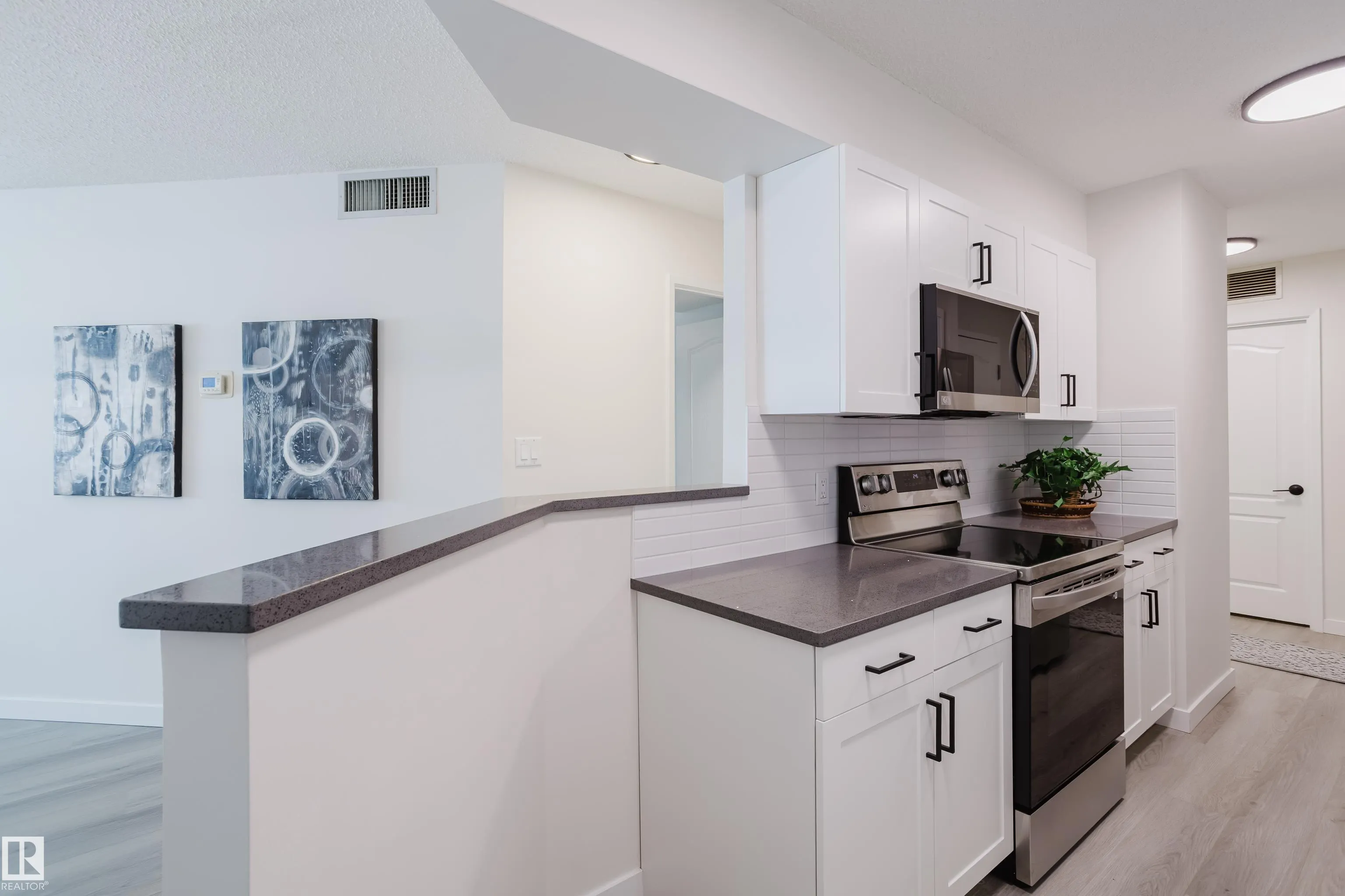 10130 114 Street