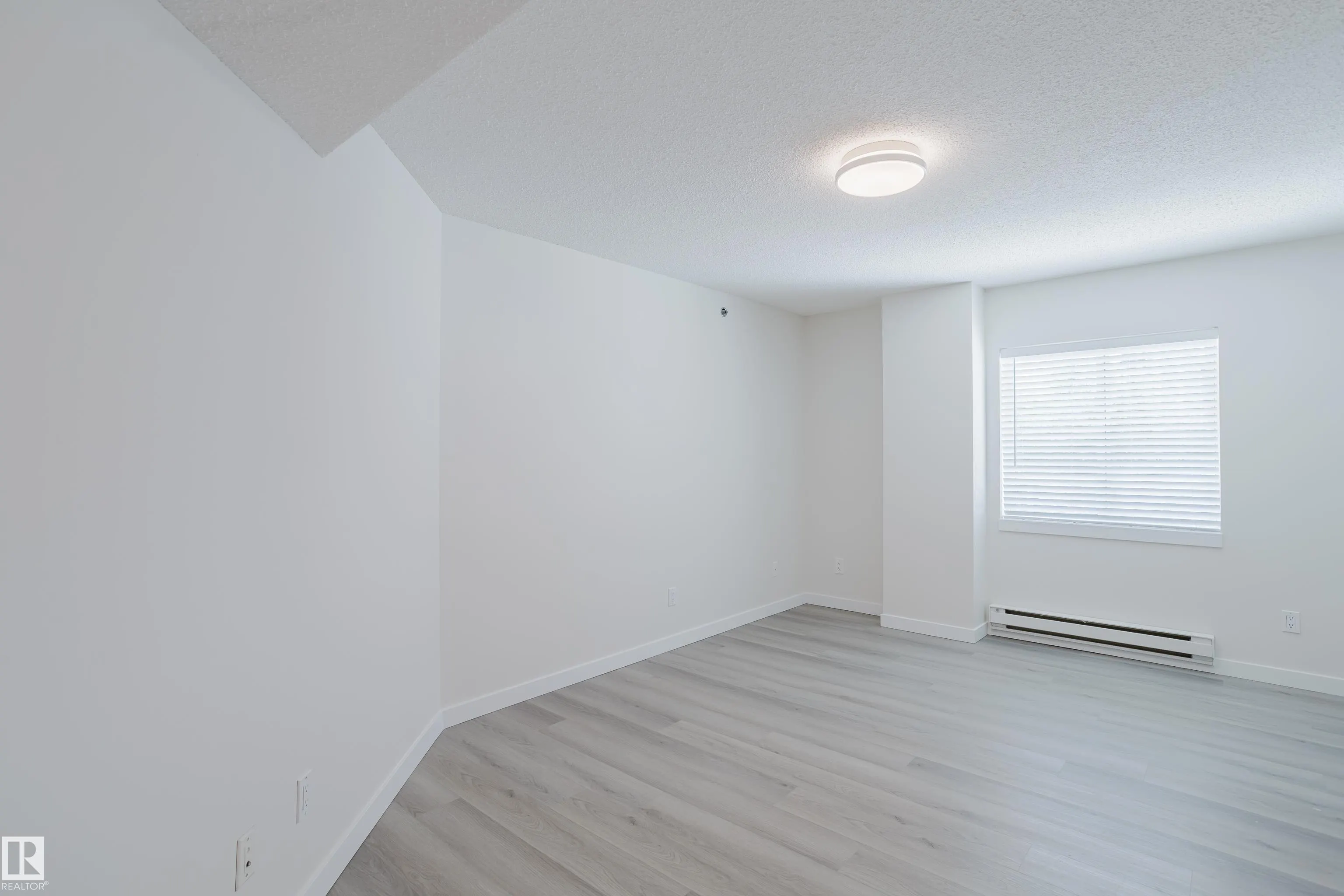 10130 114 Street