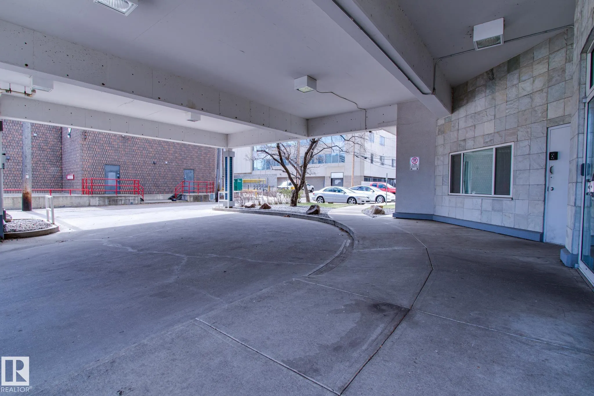 10130 114 Street