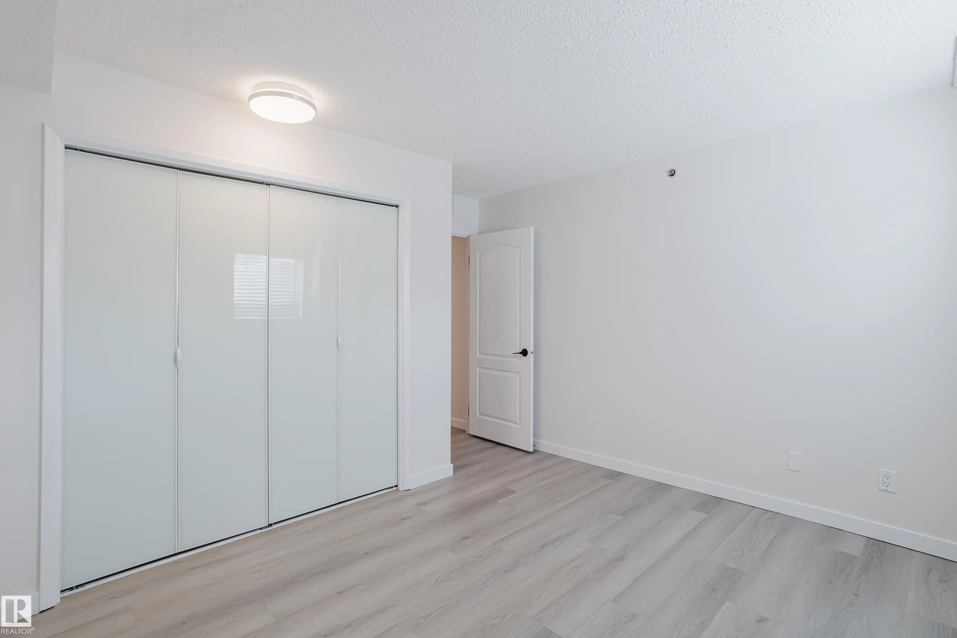 10130 114 Street