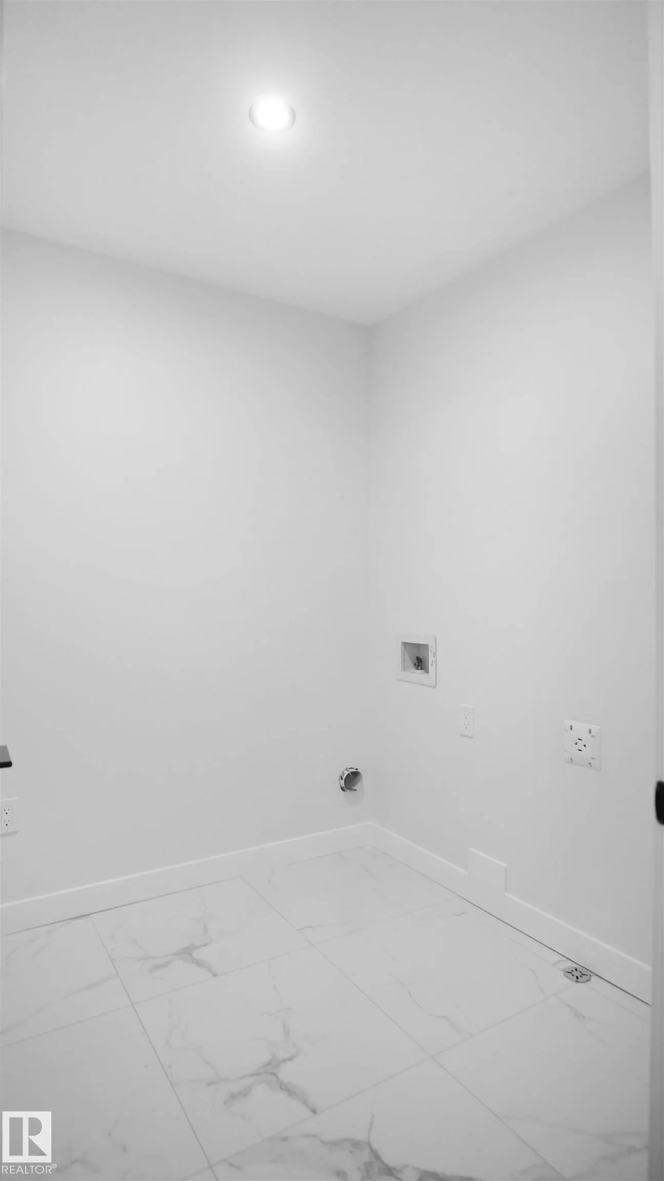 10 Axelwood Crescent