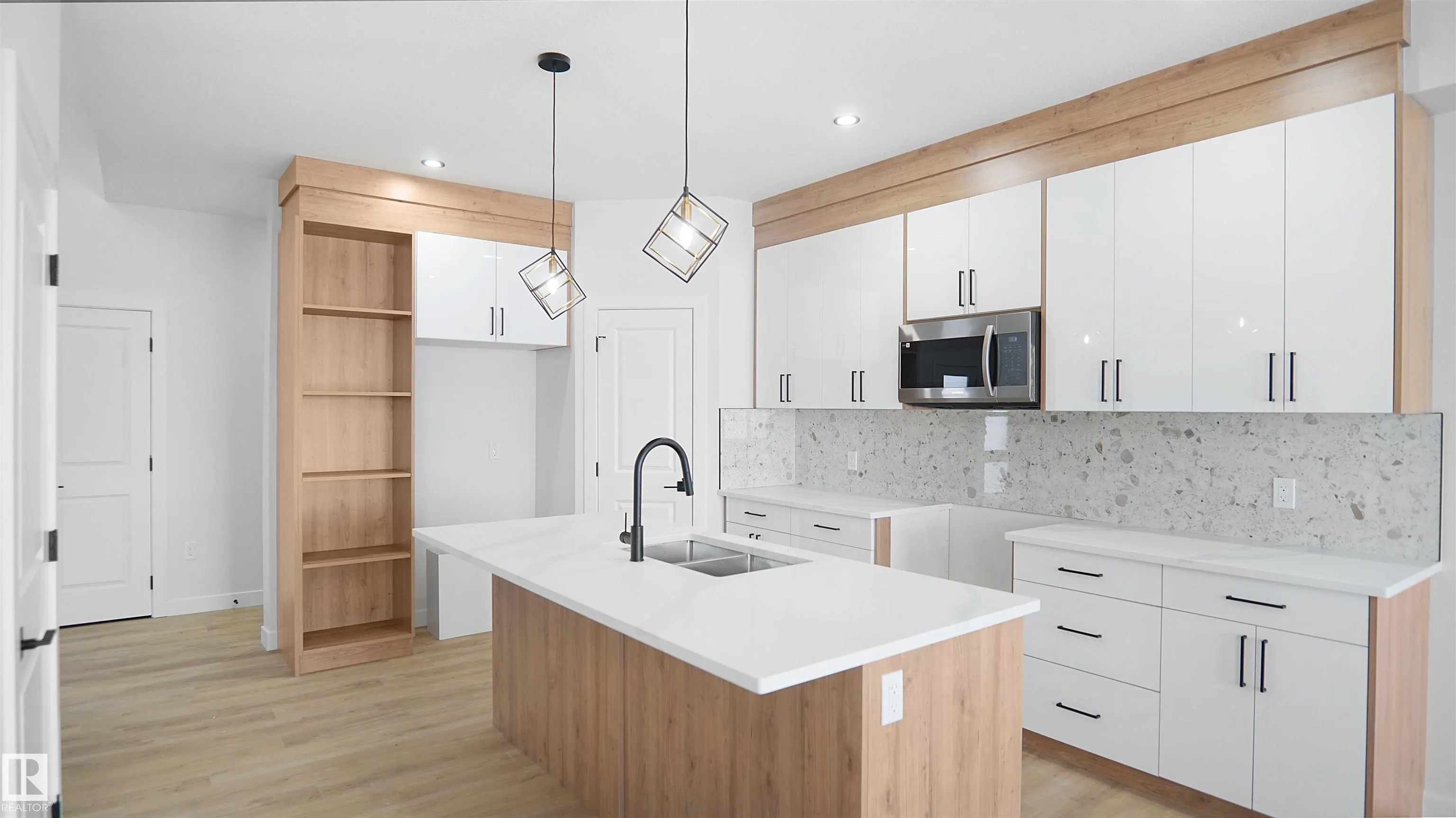 10 Axelwood Crescent
