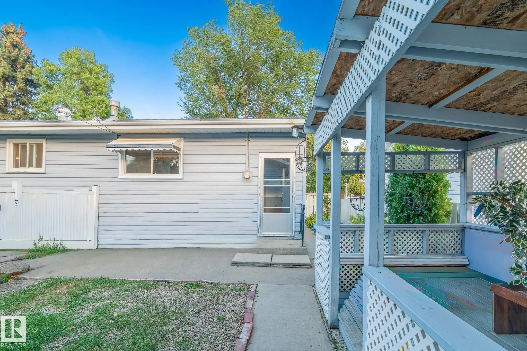 3912 52 st