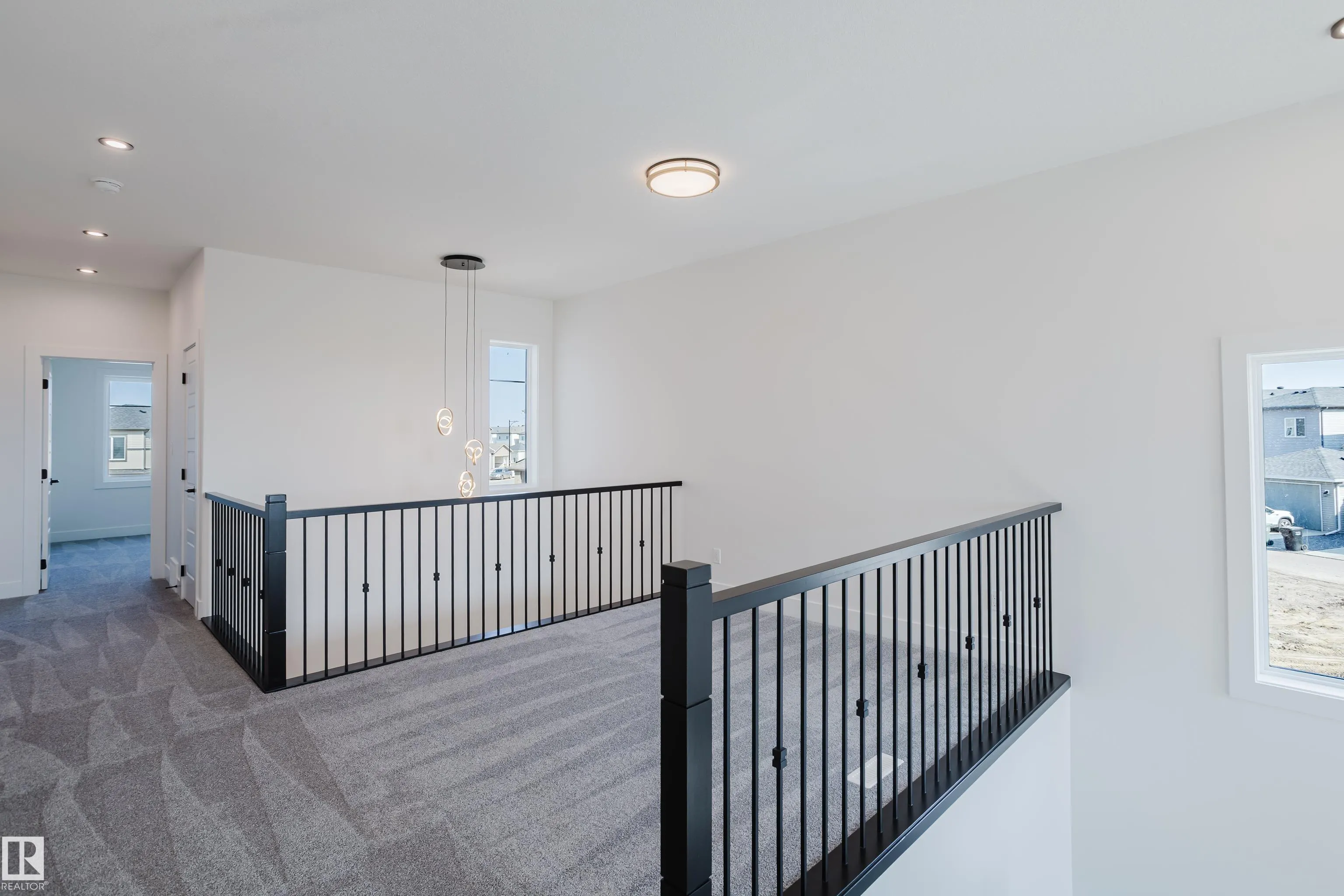 298 Munn Way