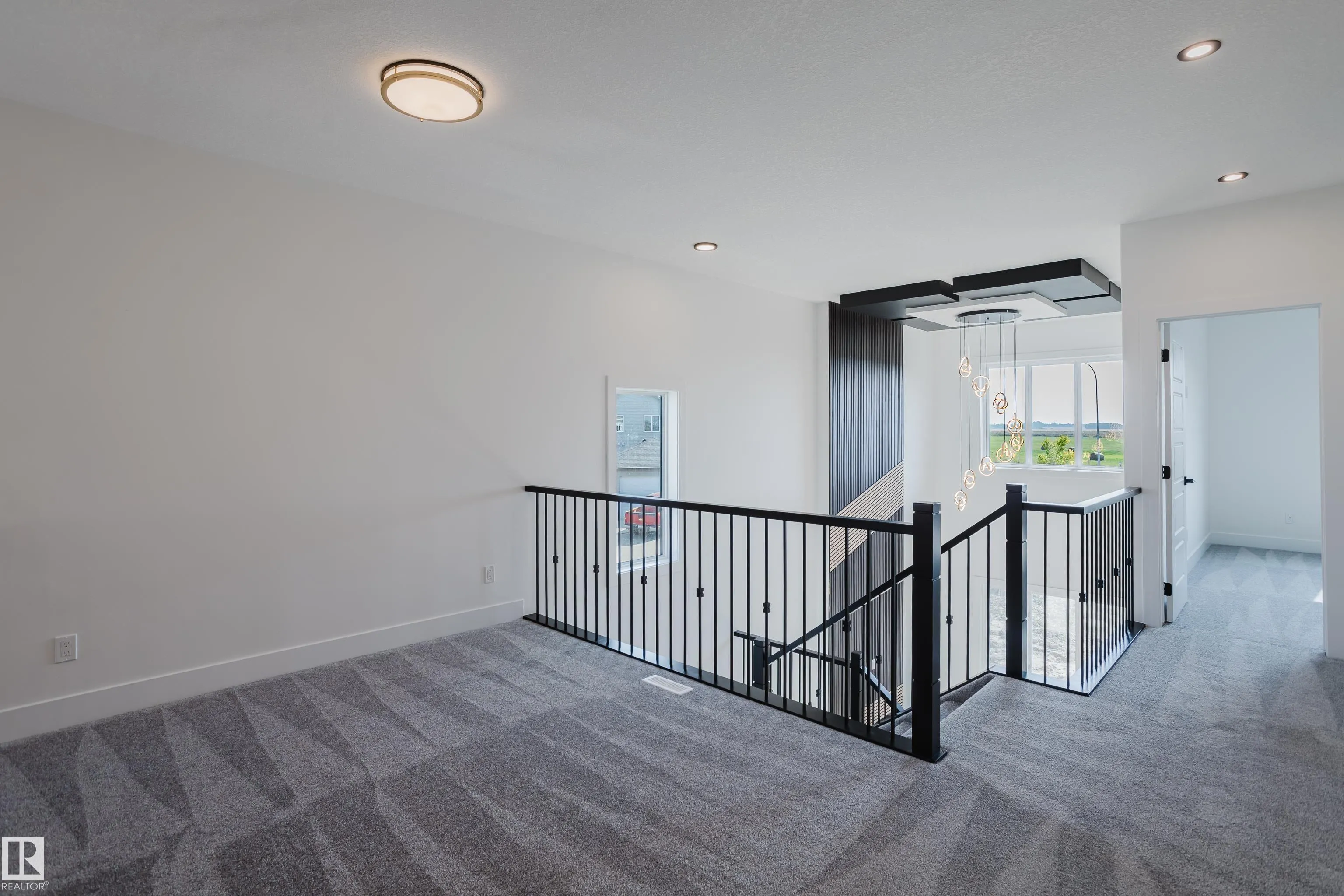 298 Munn Way