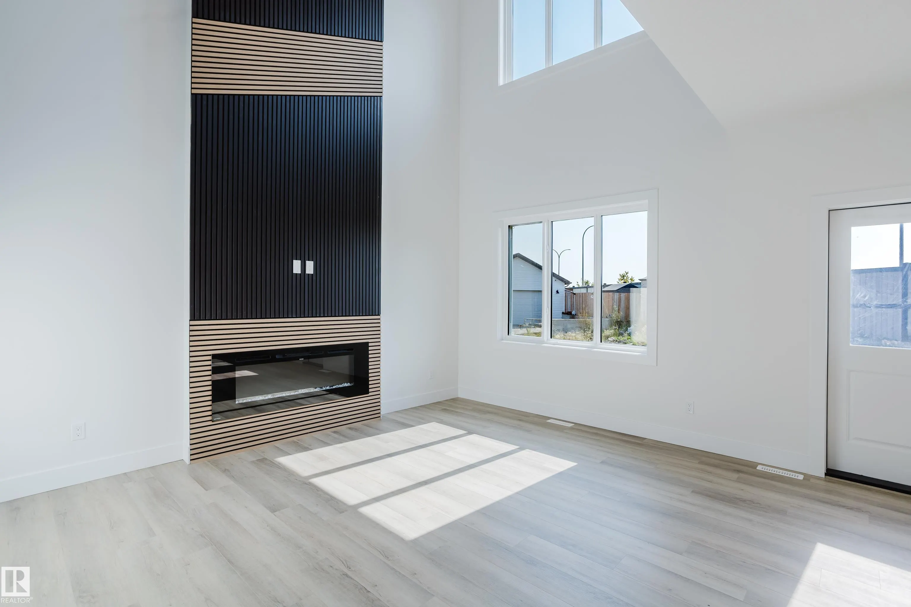 298 Munn Way