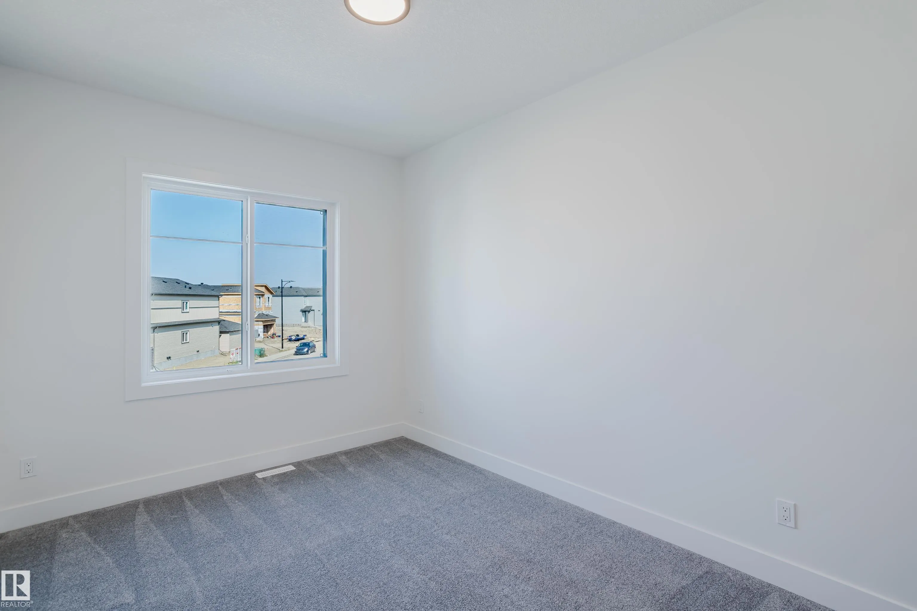 298 Munn Way