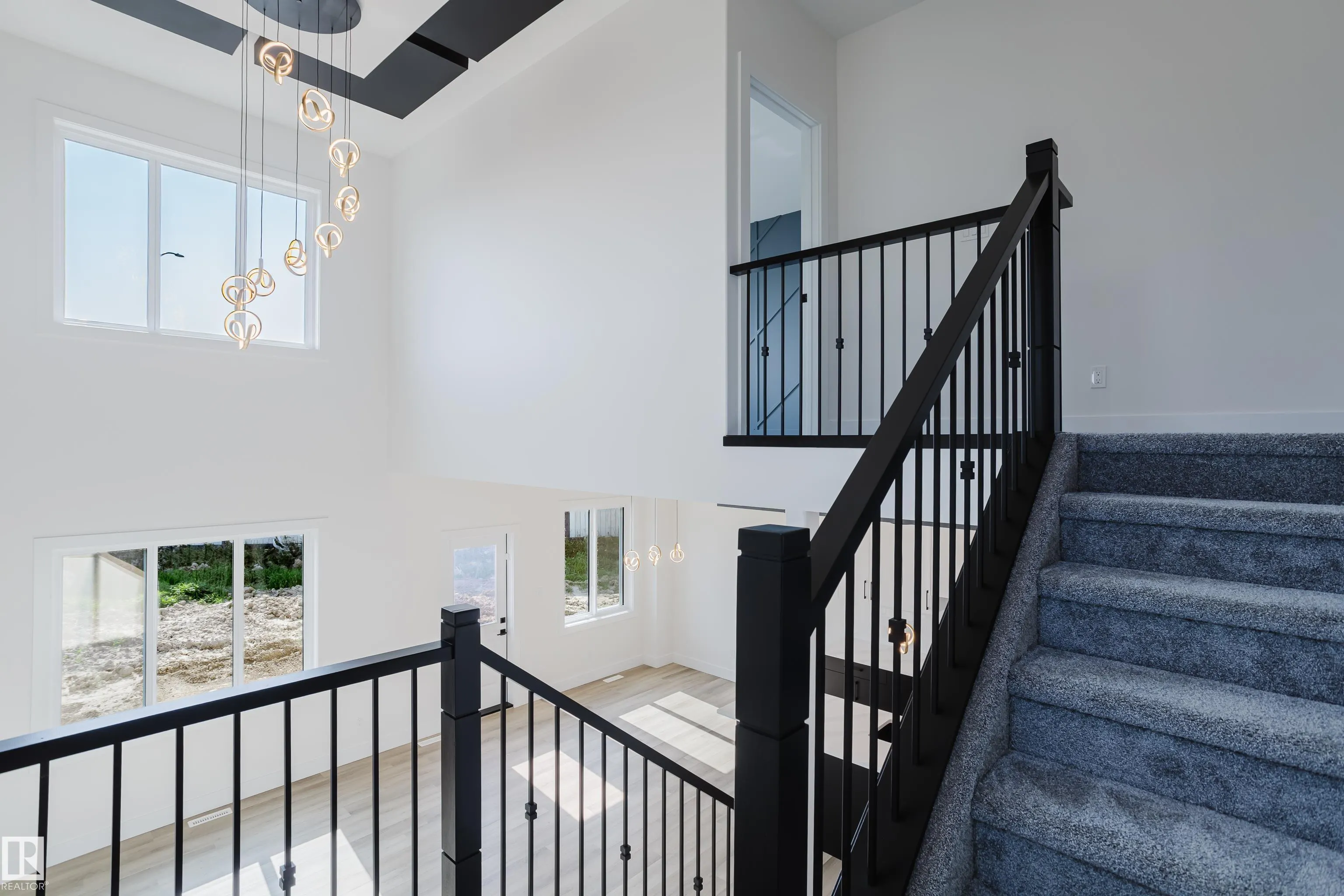 298 Munn Way