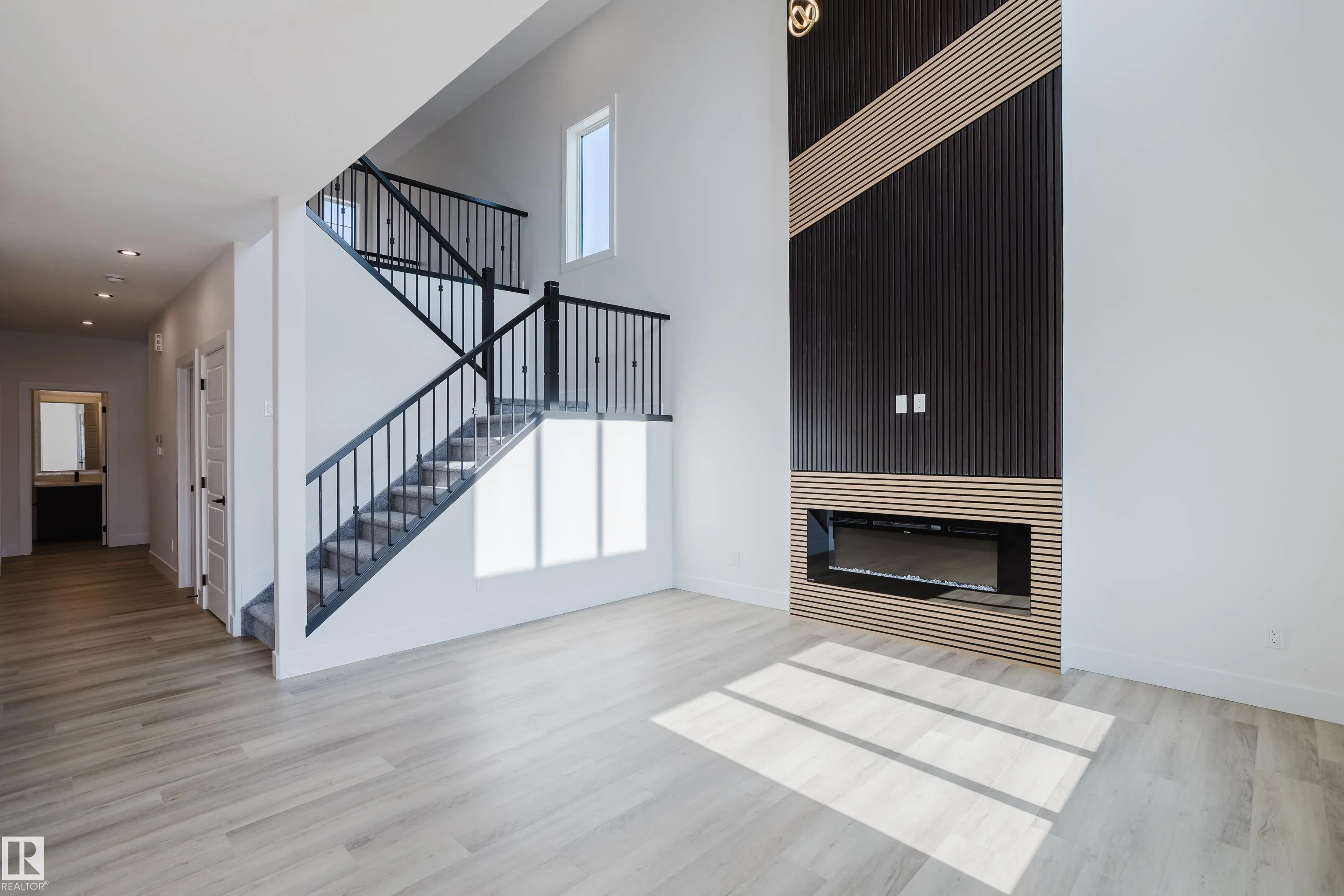 298 Munn Way