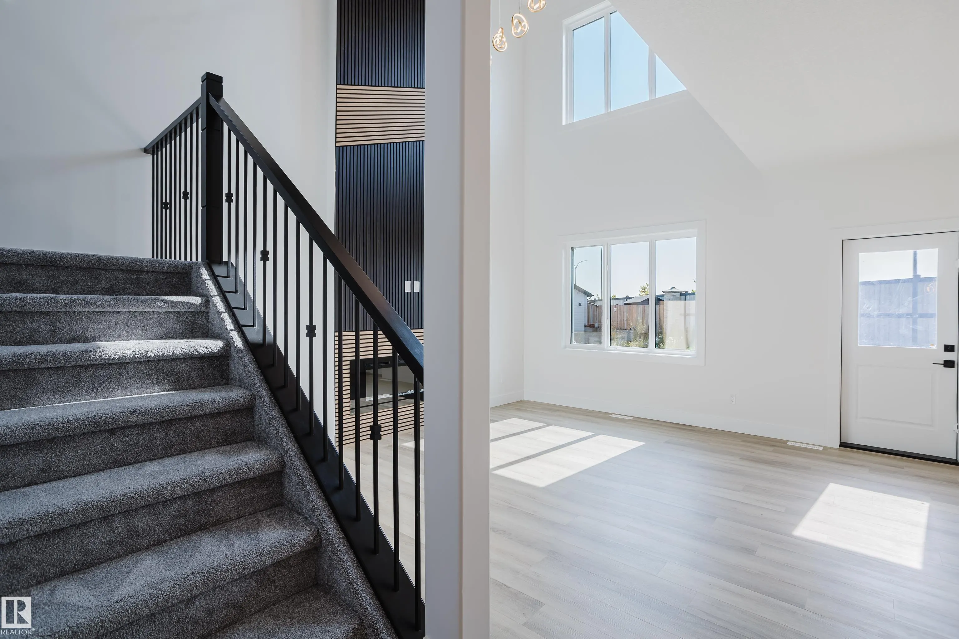298 Munn Way