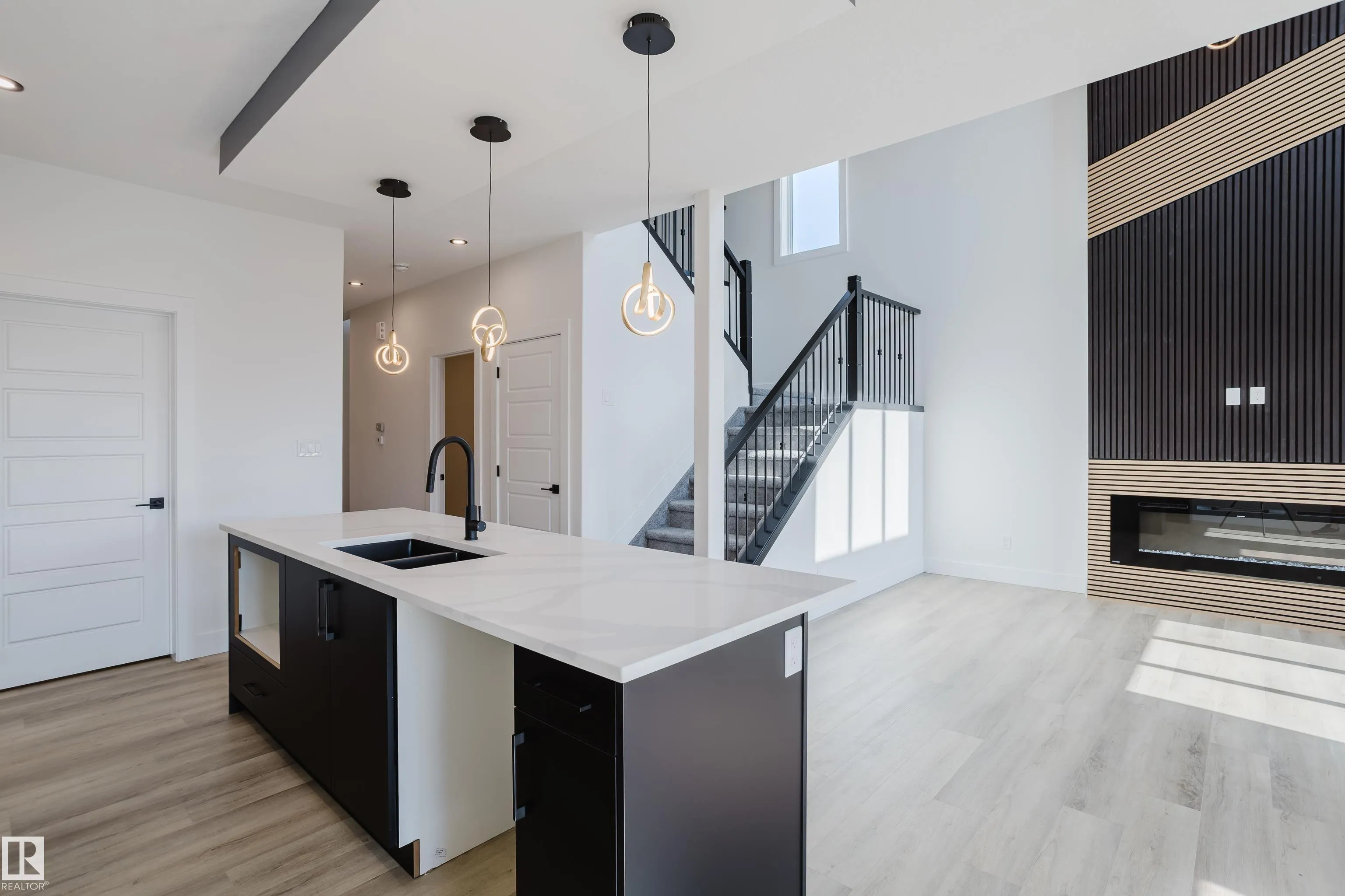 298 Munn Way