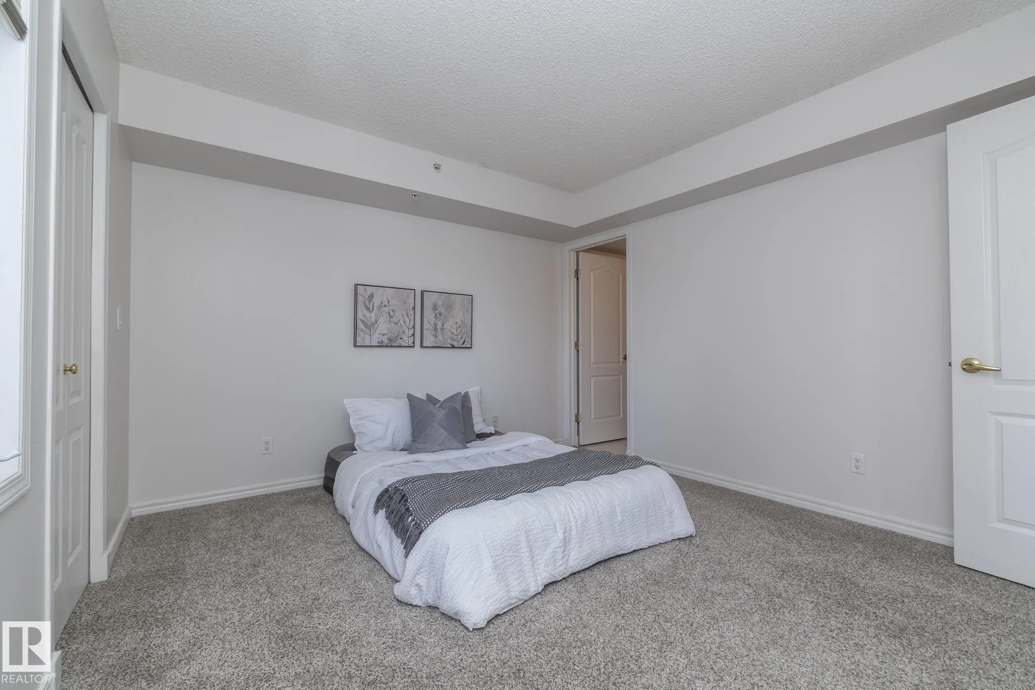 10909 103 Avenue