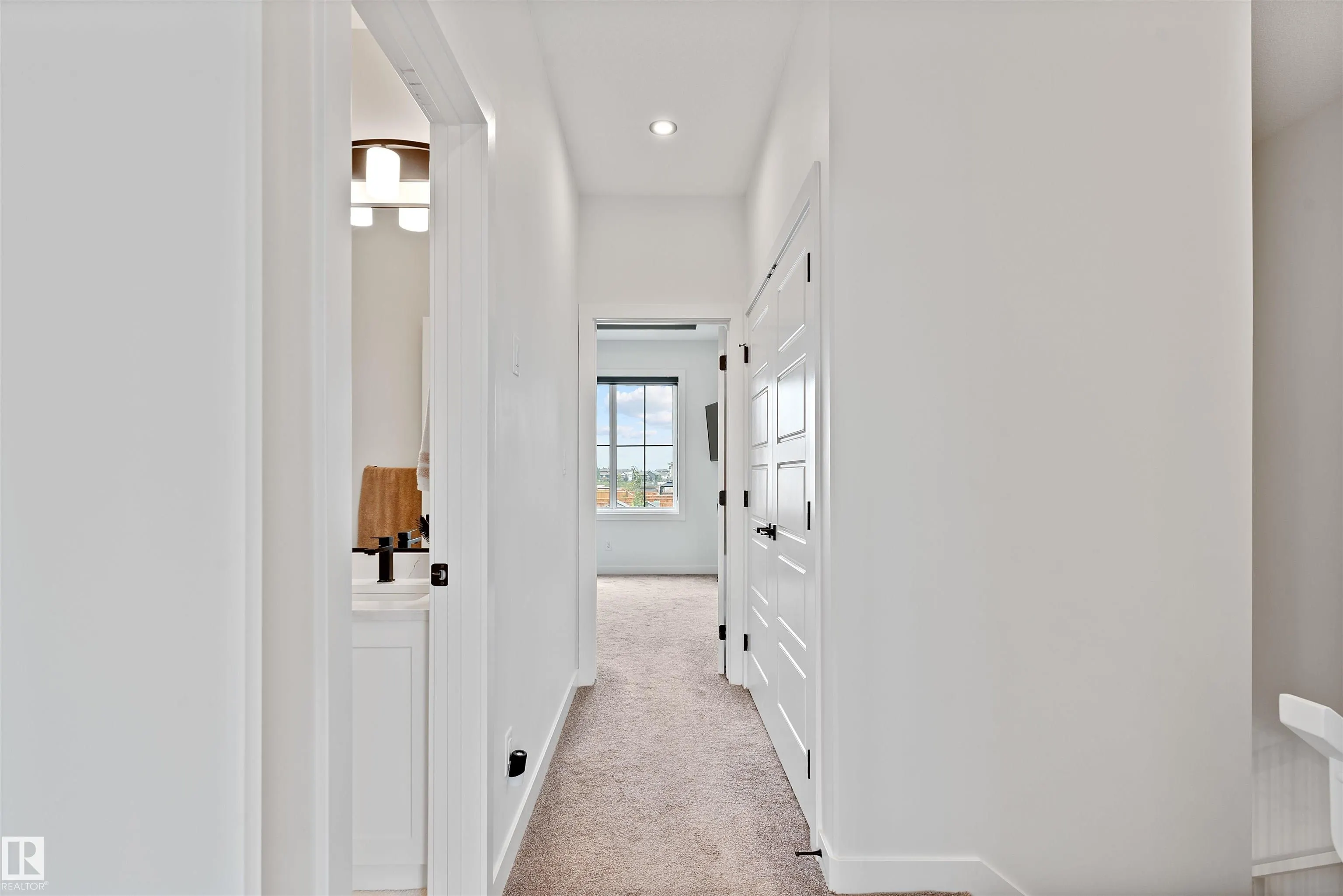 182 CALEDONIA Drive