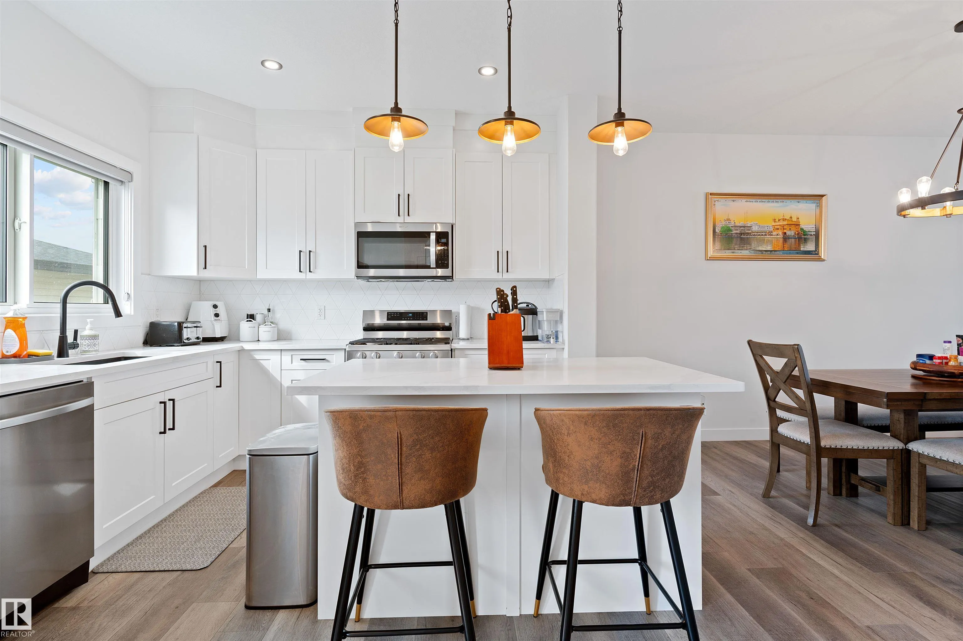 182 CALEDONIA Drive