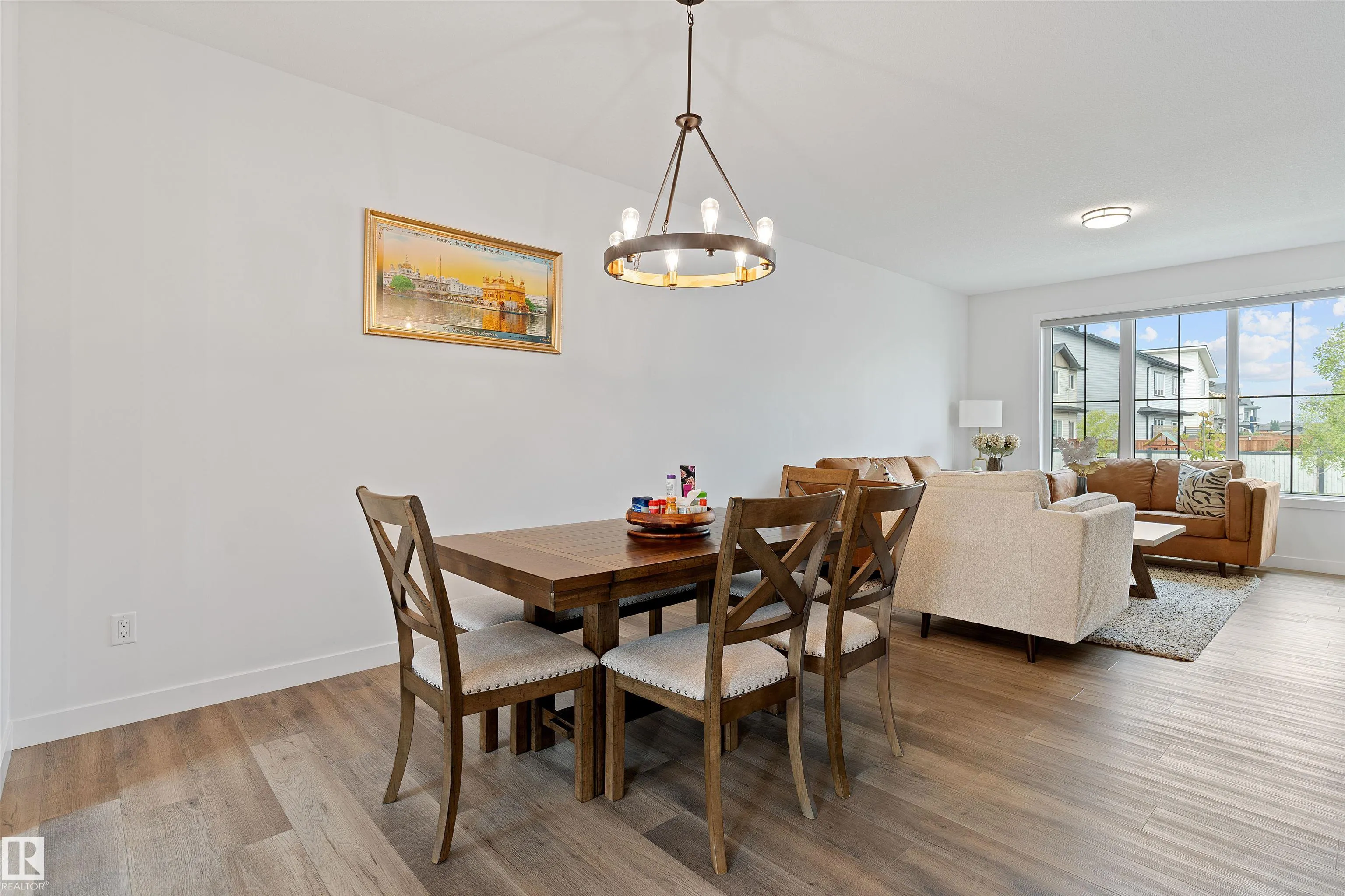 182 CALEDONIA Drive