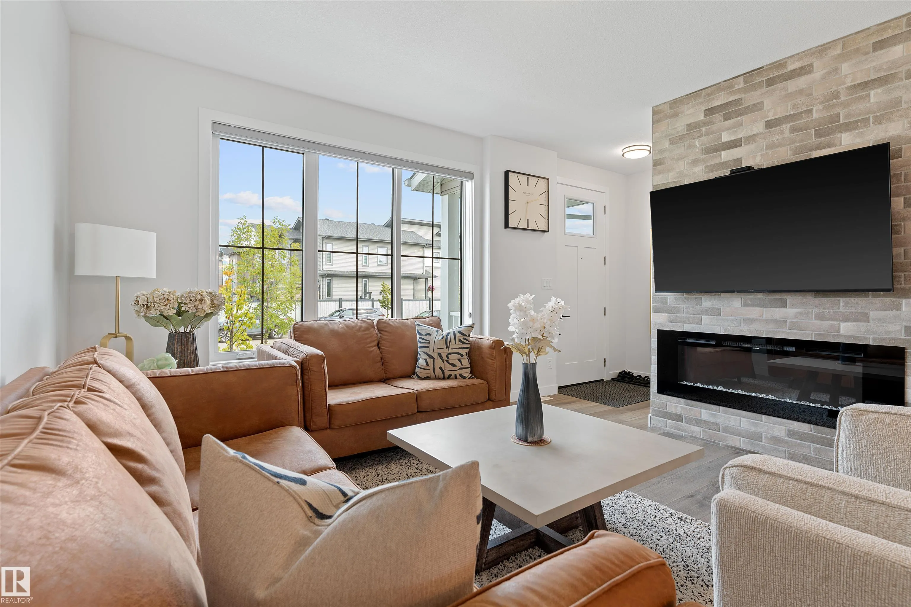 182 CALEDONIA Drive