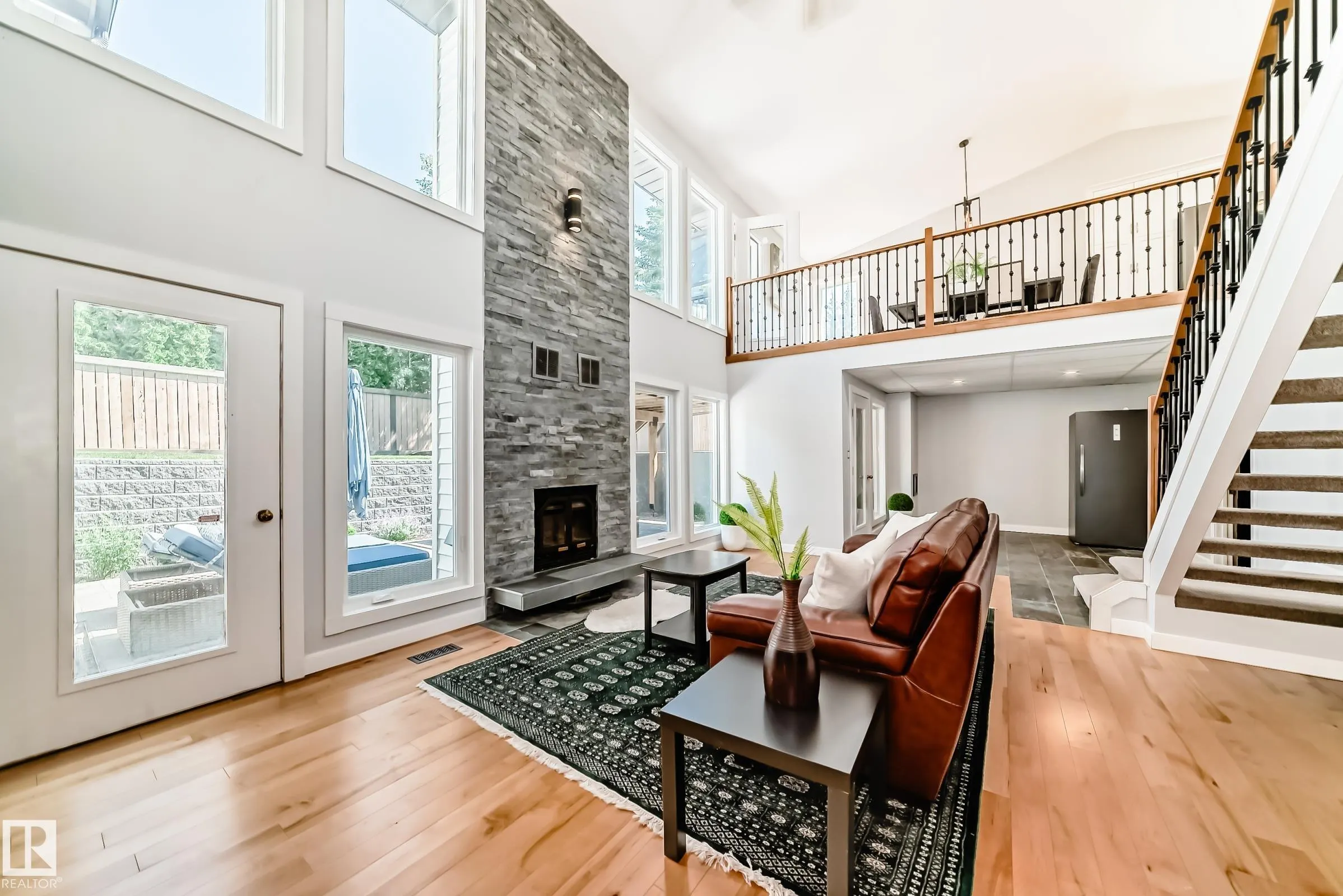 424 BUTCHART Drive